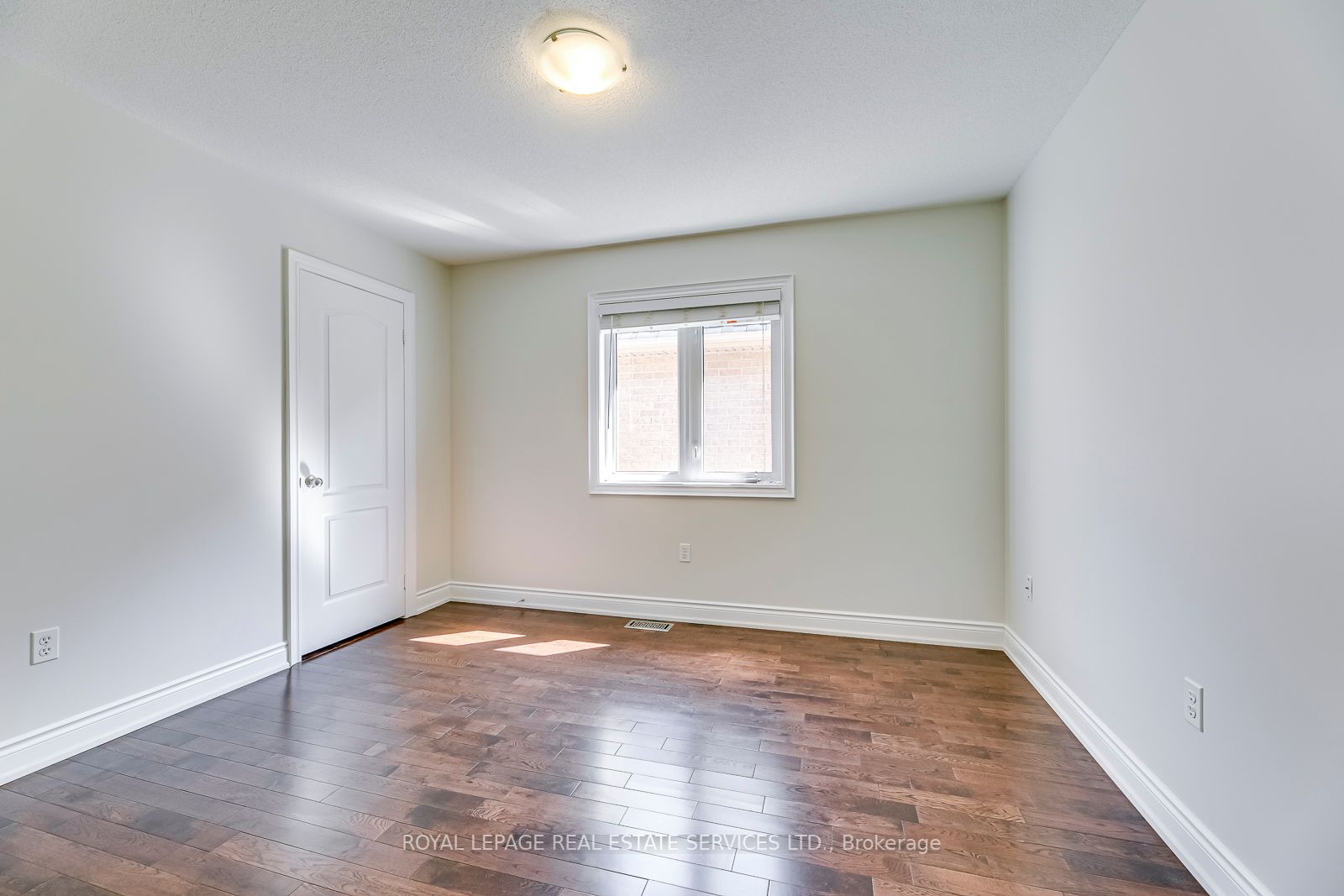 1152 Jezero Cres