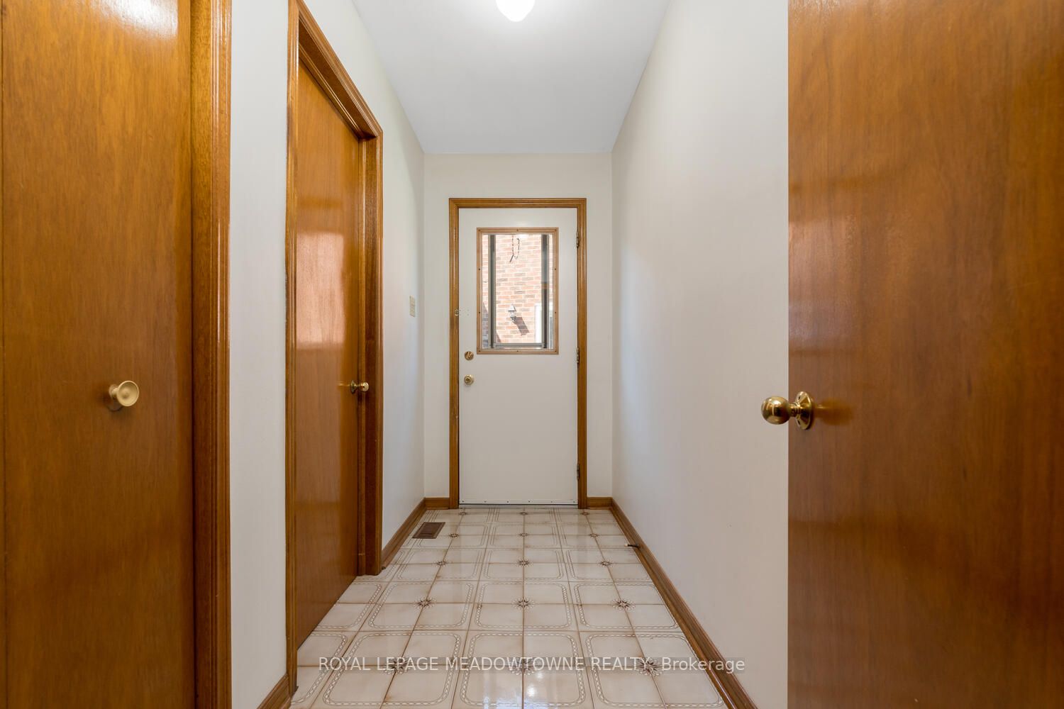 209 Consulate Rd