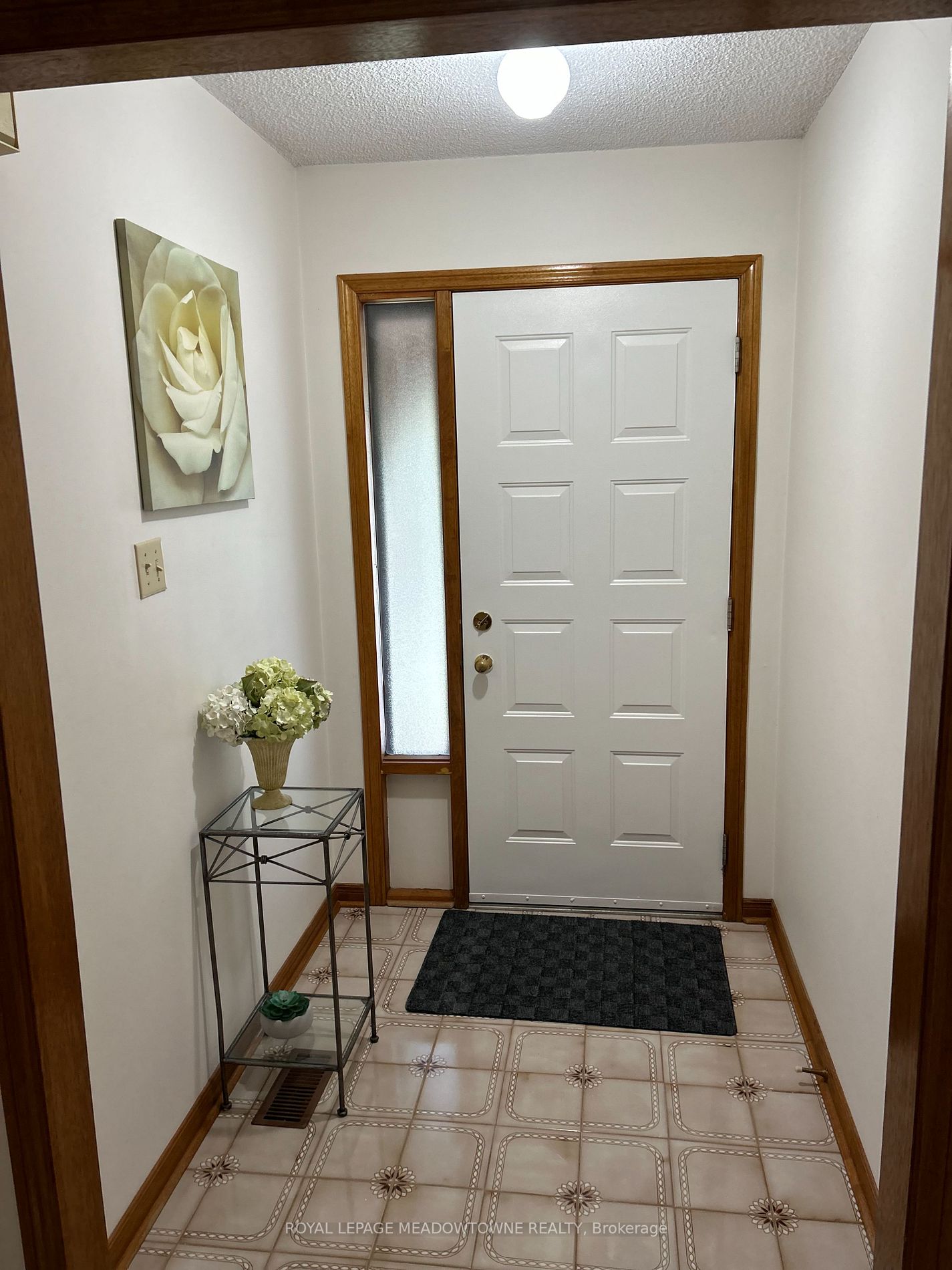 209 Consulate Rd