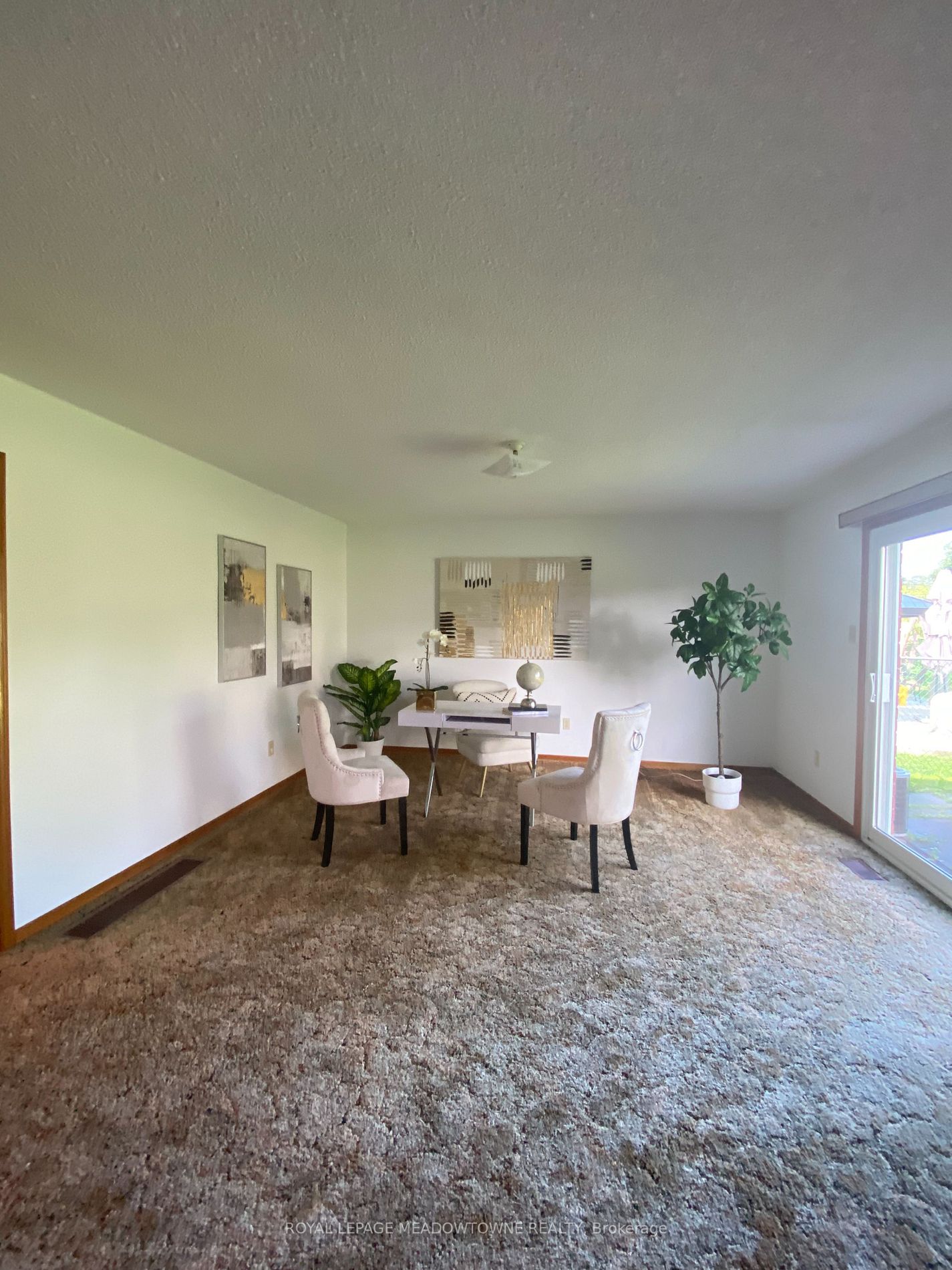 209 Consulate Rd