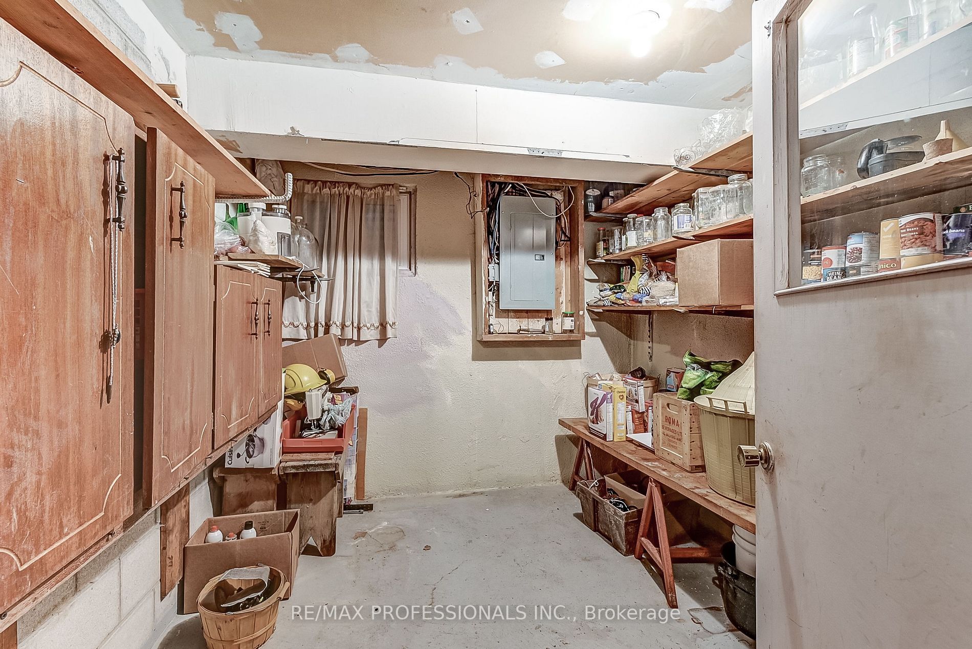 3218 Monica Dr