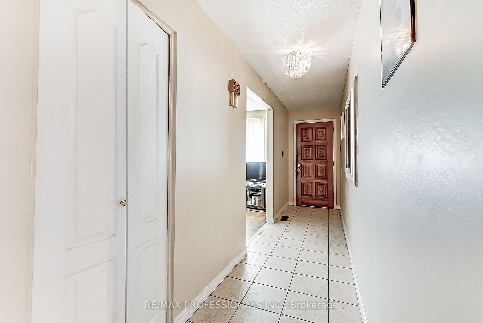 3218 Monica Dr