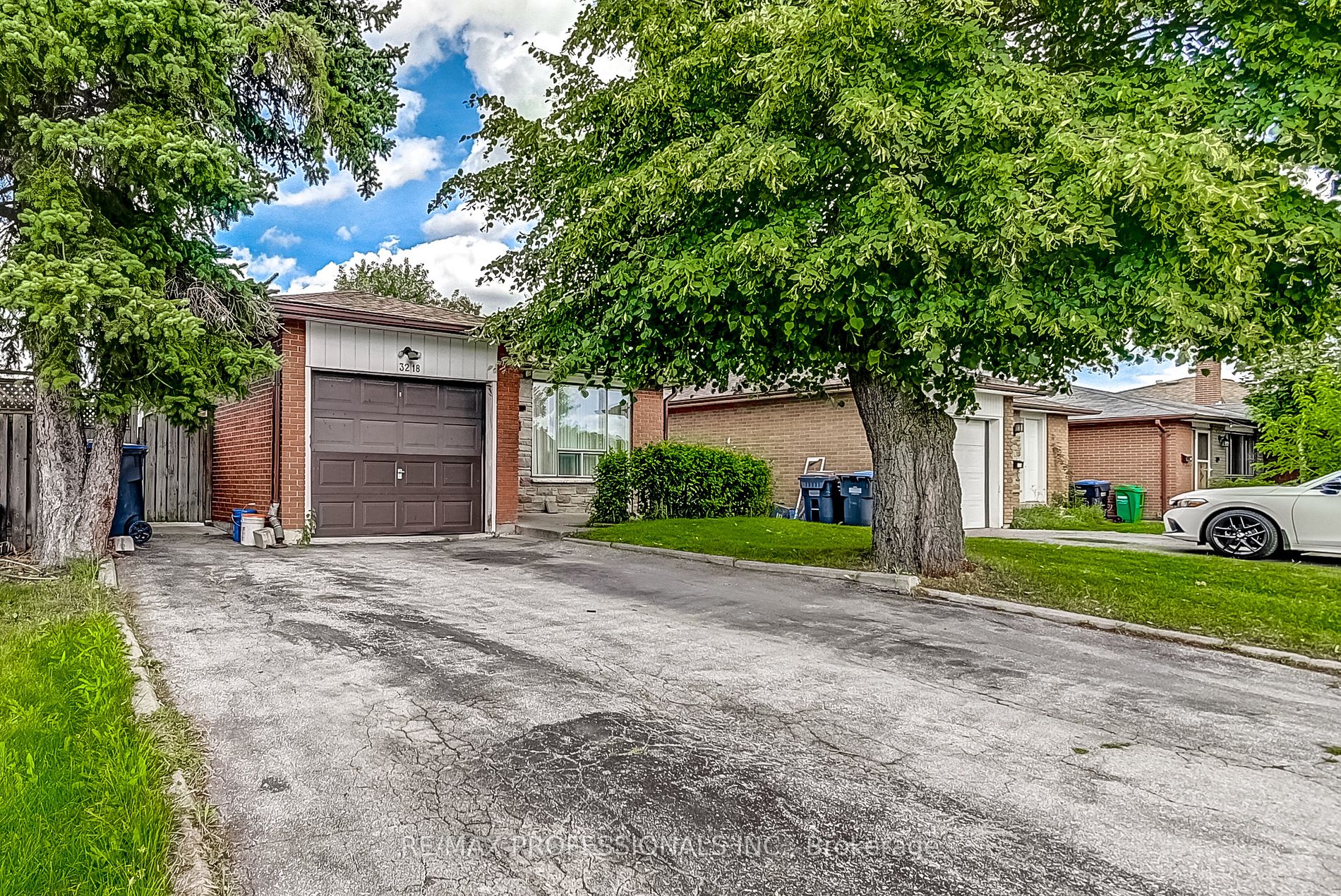 3218 Monica Dr