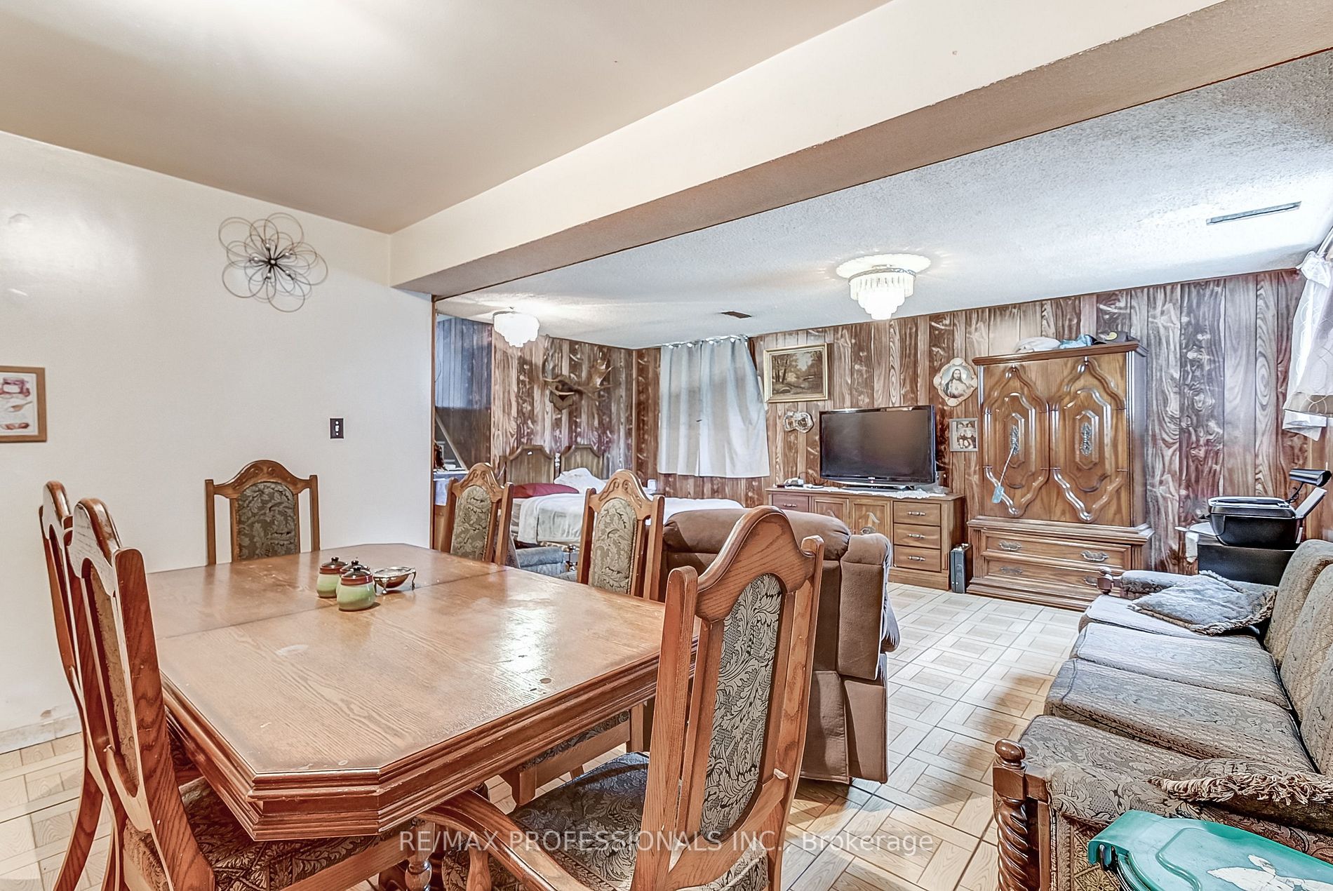 3218 Monica Dr