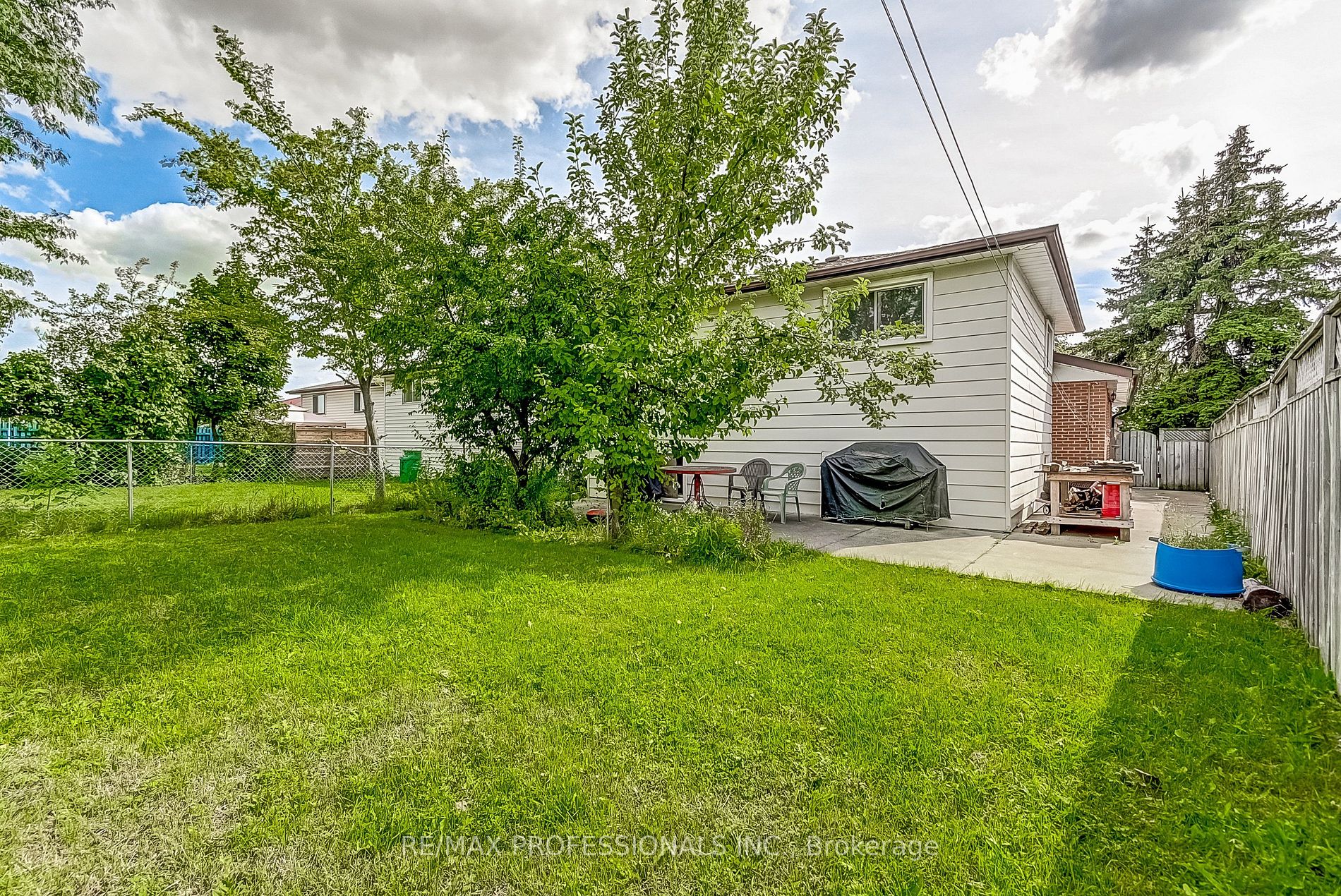 3218 Monica Dr