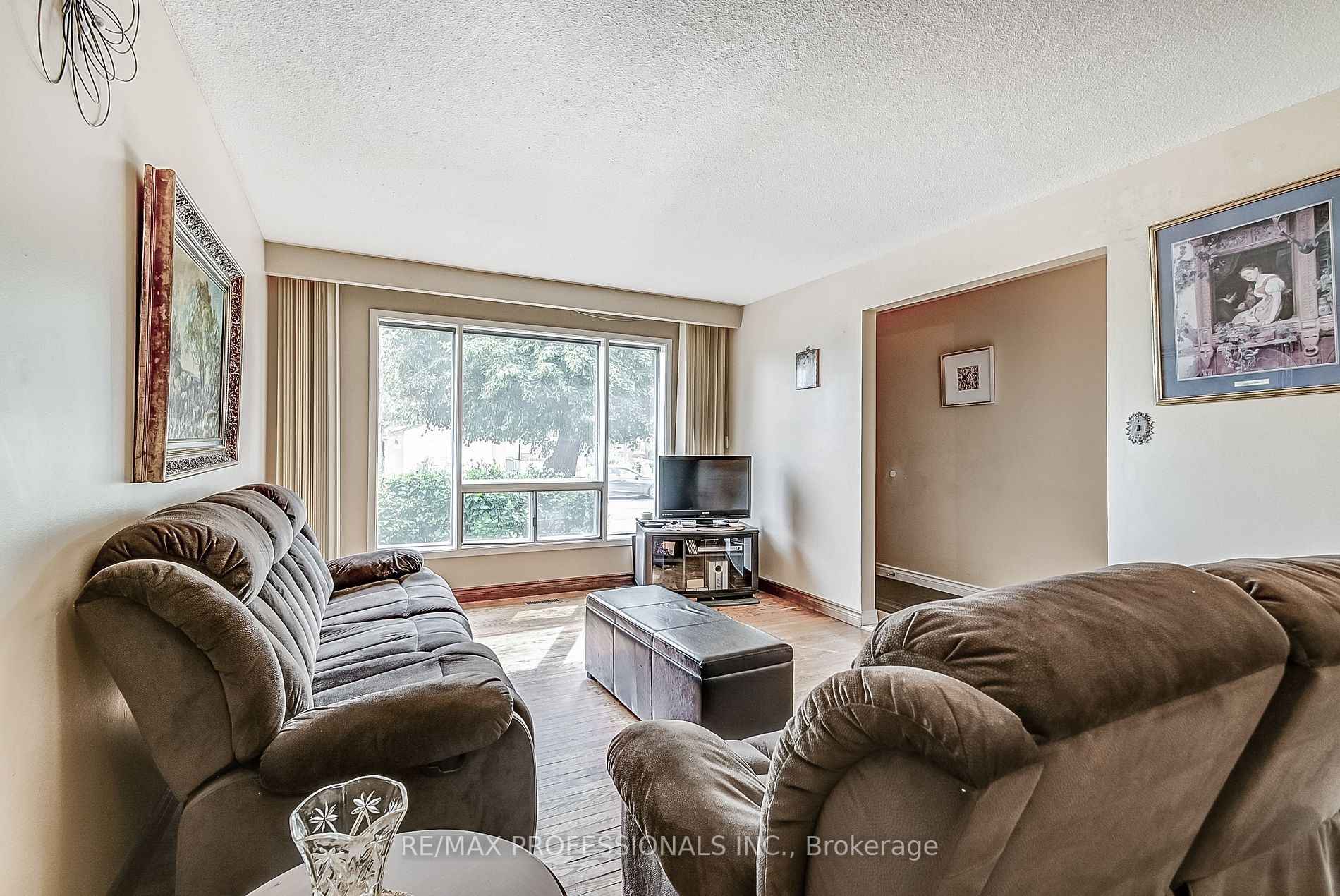 3218 Monica Dr