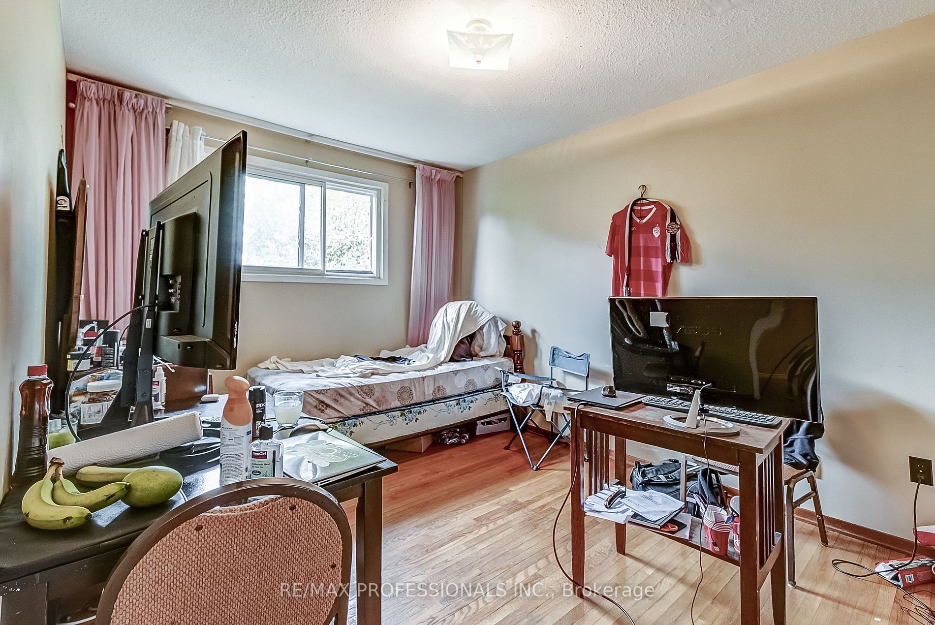 3218 Monica Dr