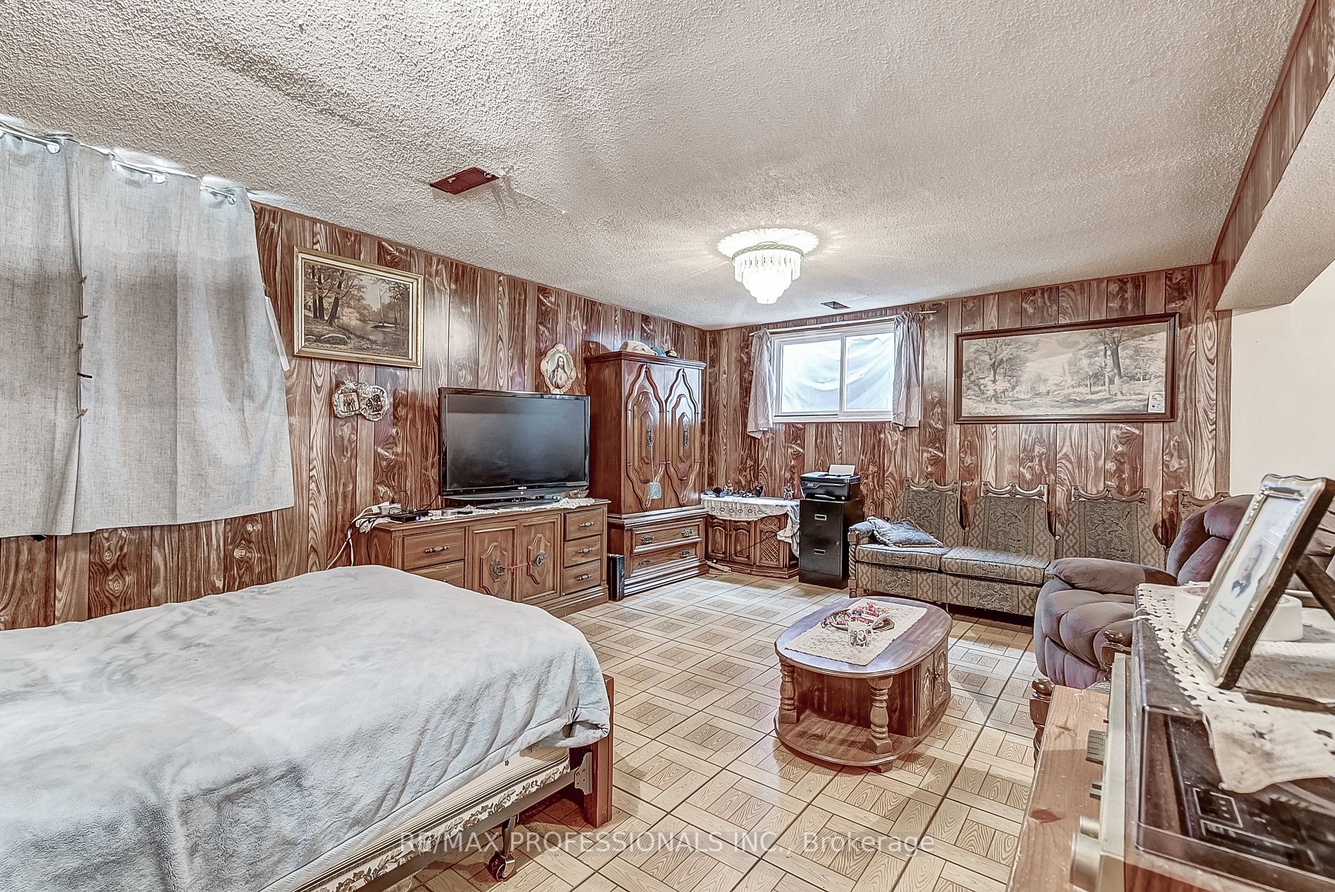 3218 Monica Dr