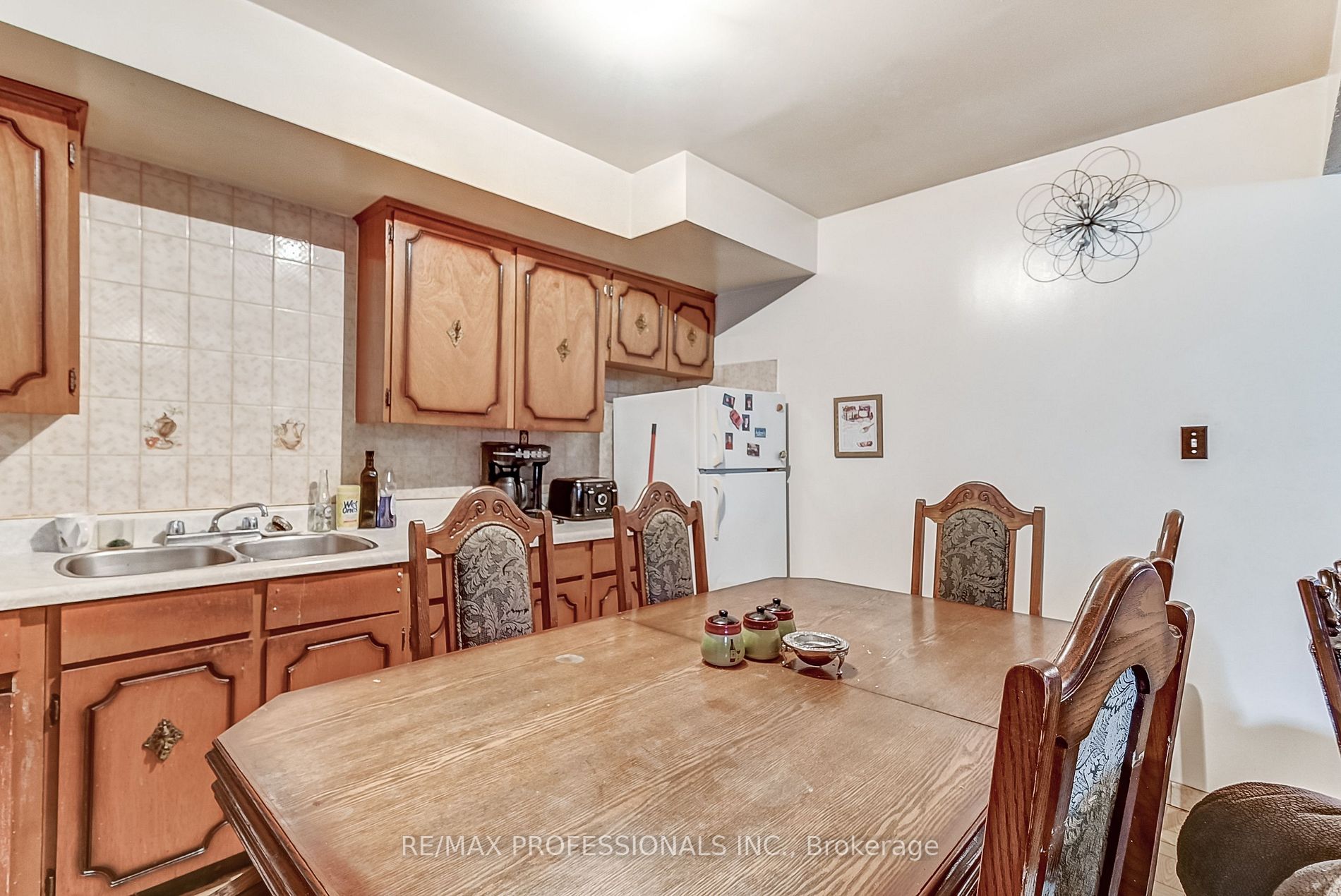 3218 Monica Dr