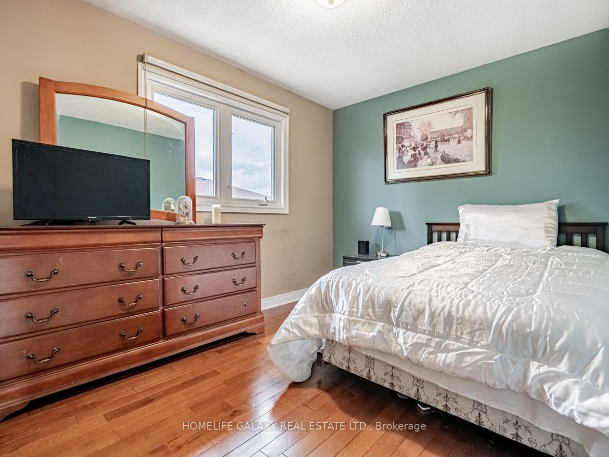 13 Major William Sharpe Dr