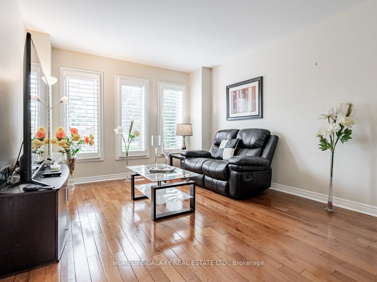13 Major William Sharpe Dr