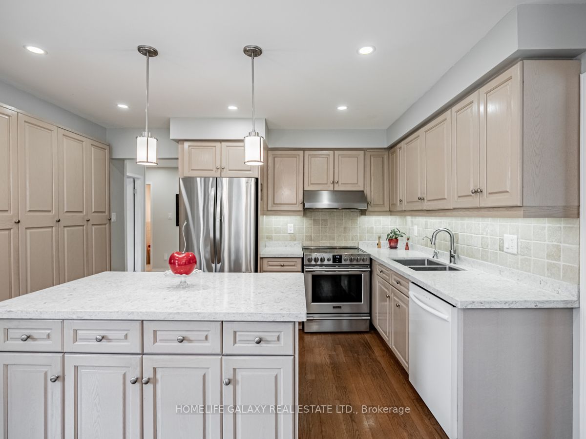 13 Major William Sharpe Dr