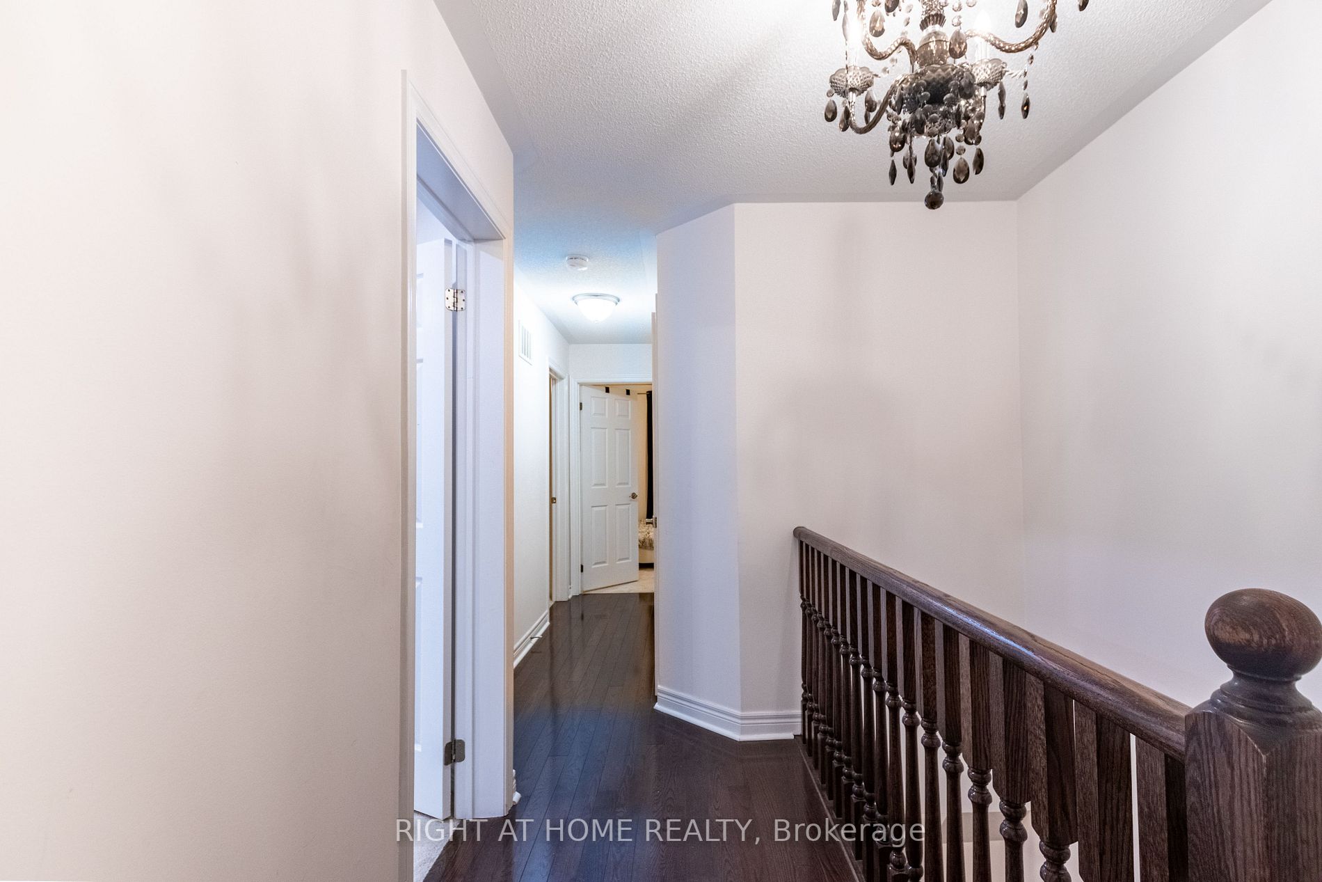 16 Aspenview Avenue