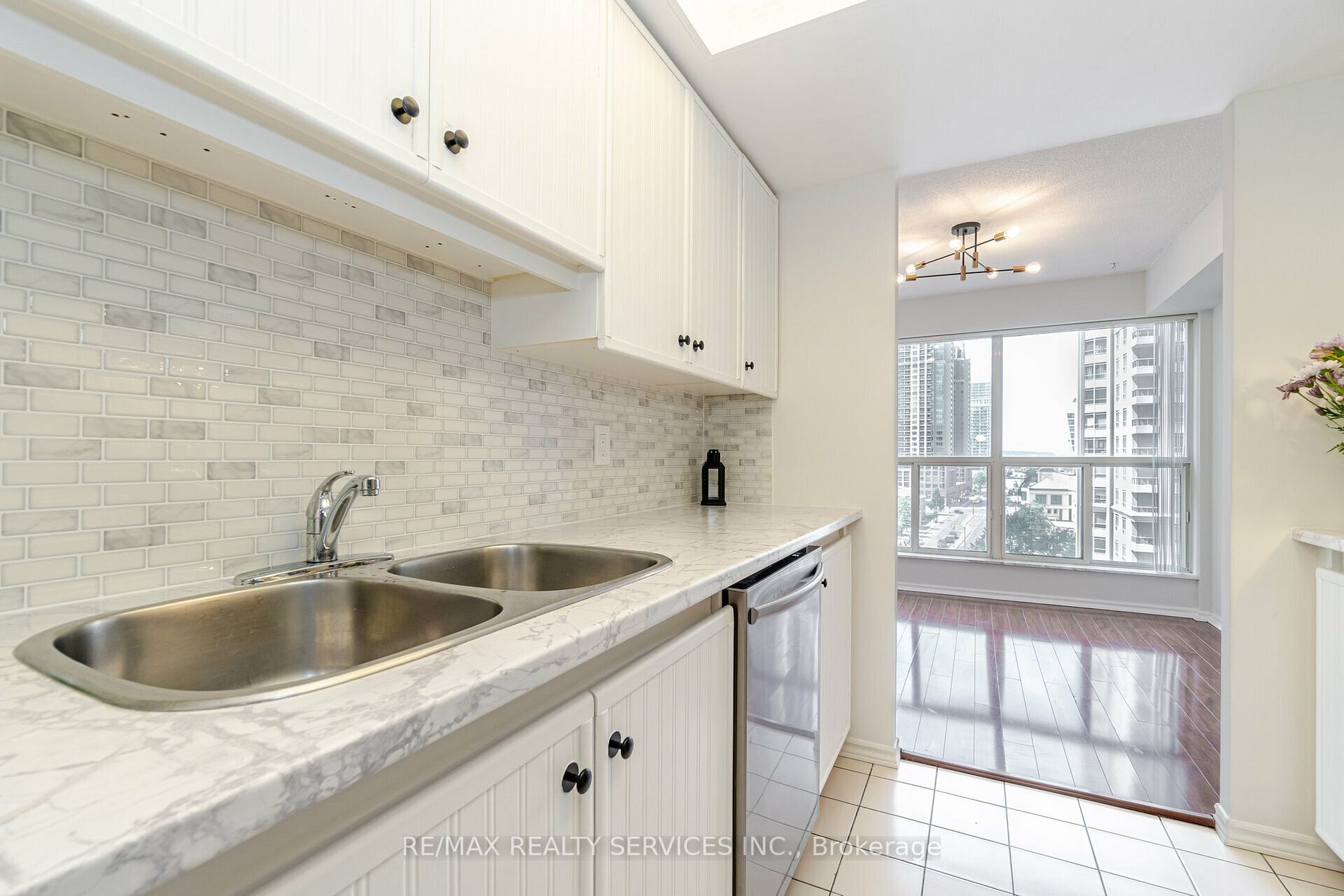 325 Webb Dr, #1004