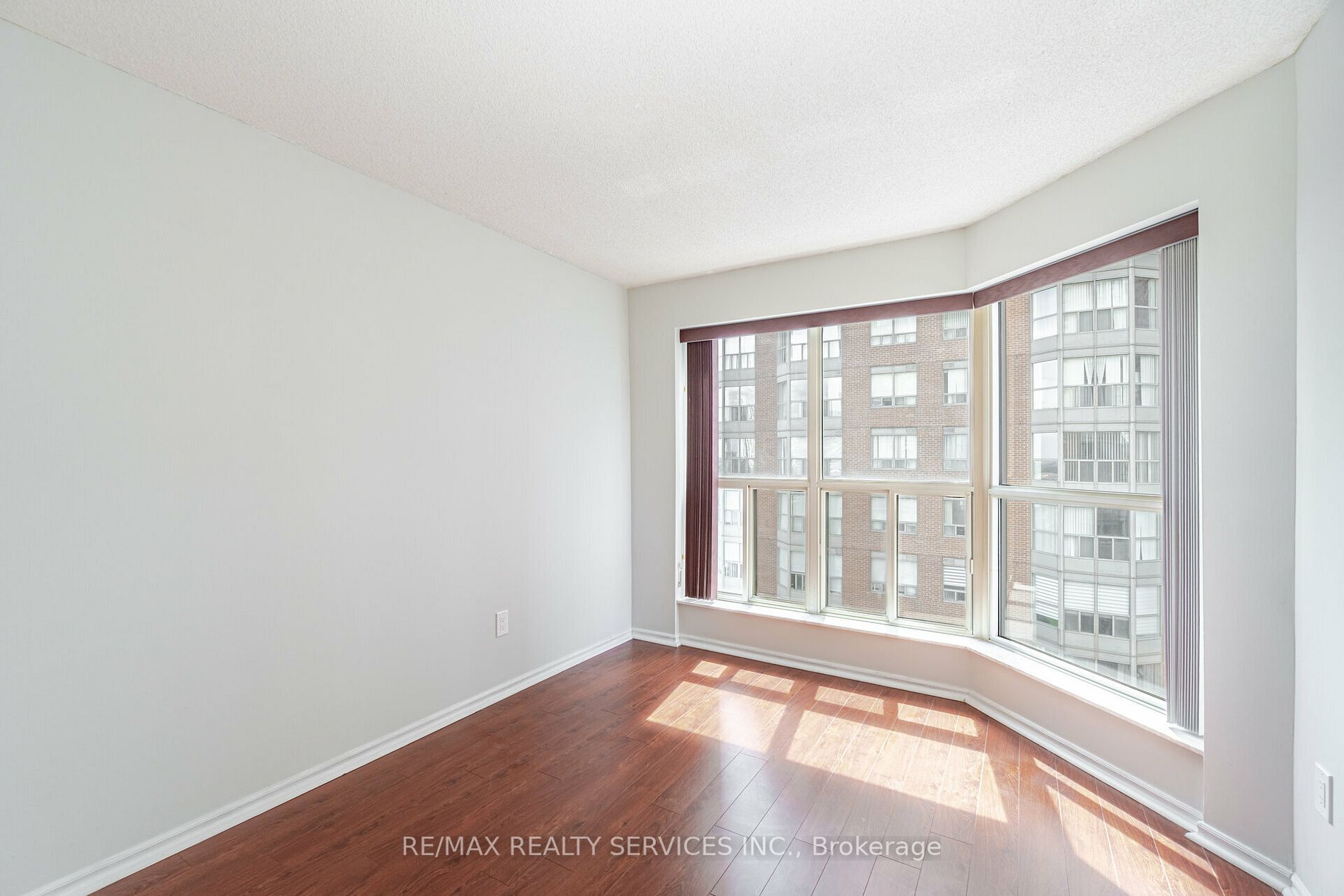 325 Webb Dr, #1004