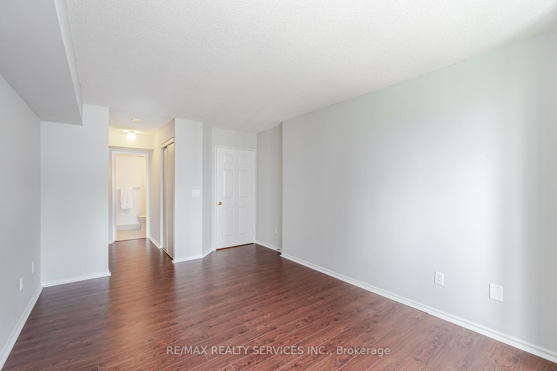 325 Webb Dr, #1004