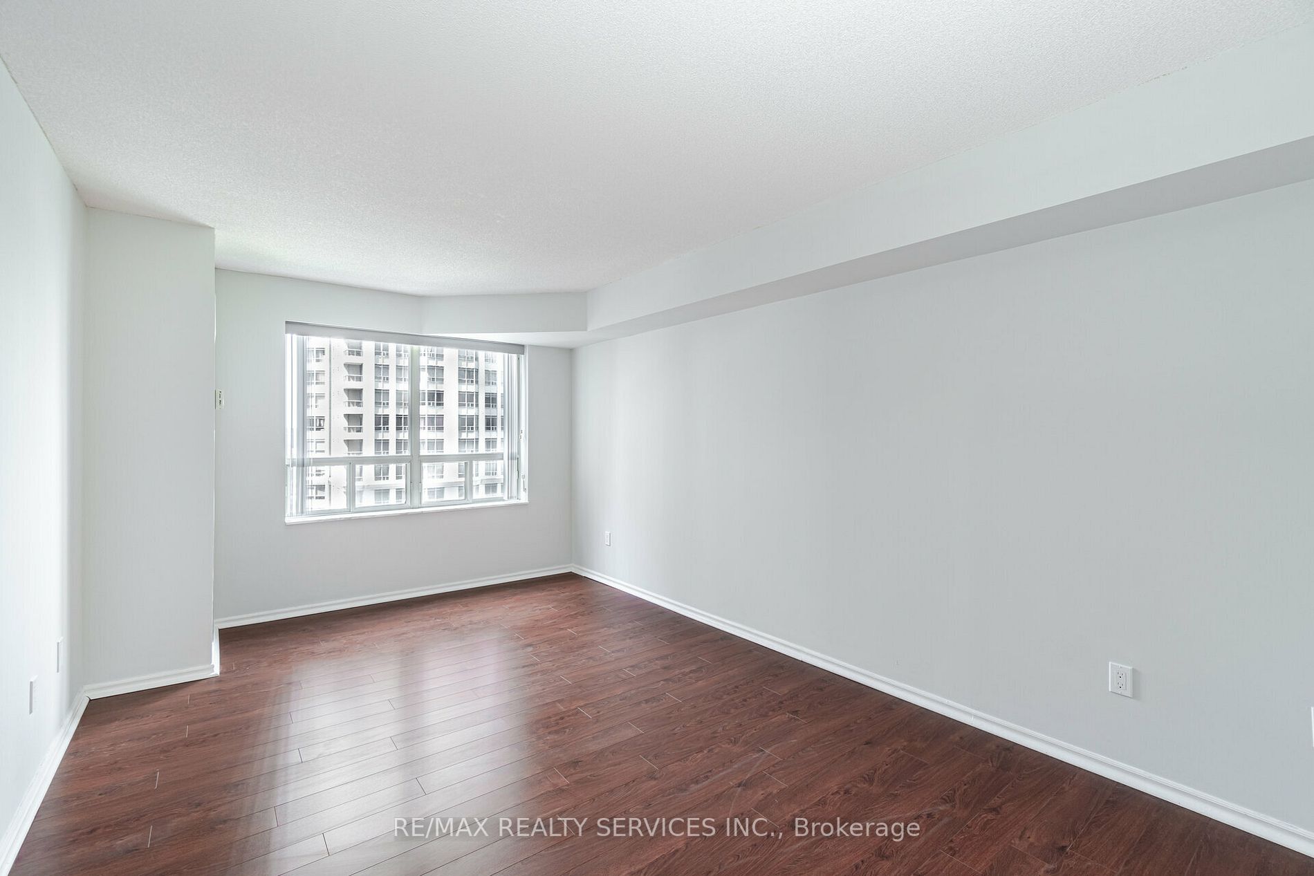 325 Webb Dr, #1004