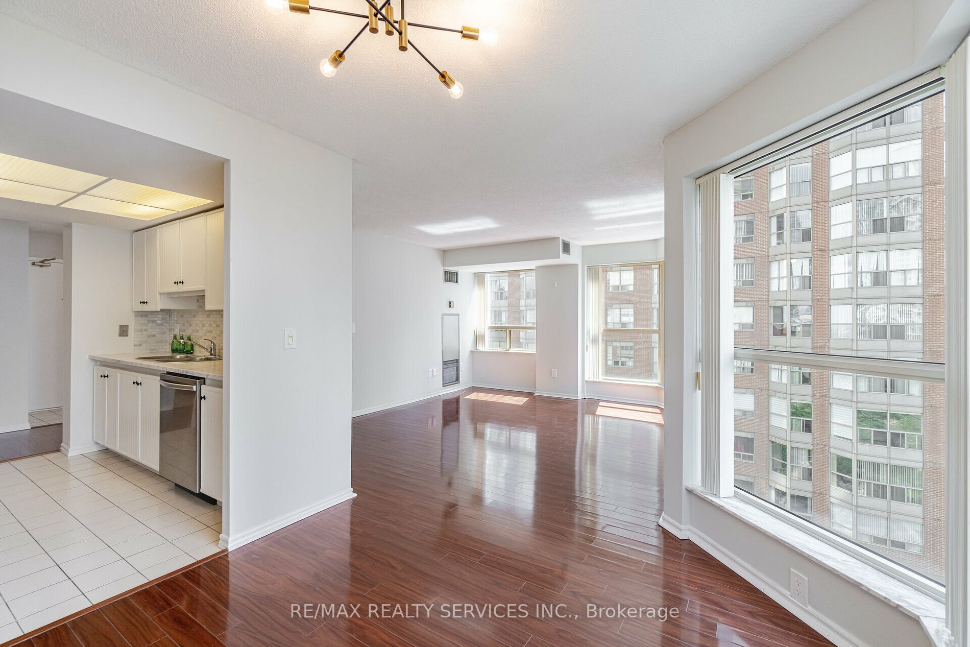 325 Webb Dr, #1004