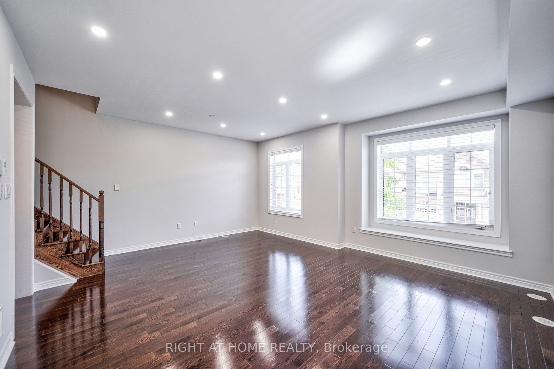 3074 Eberly Woods Drive