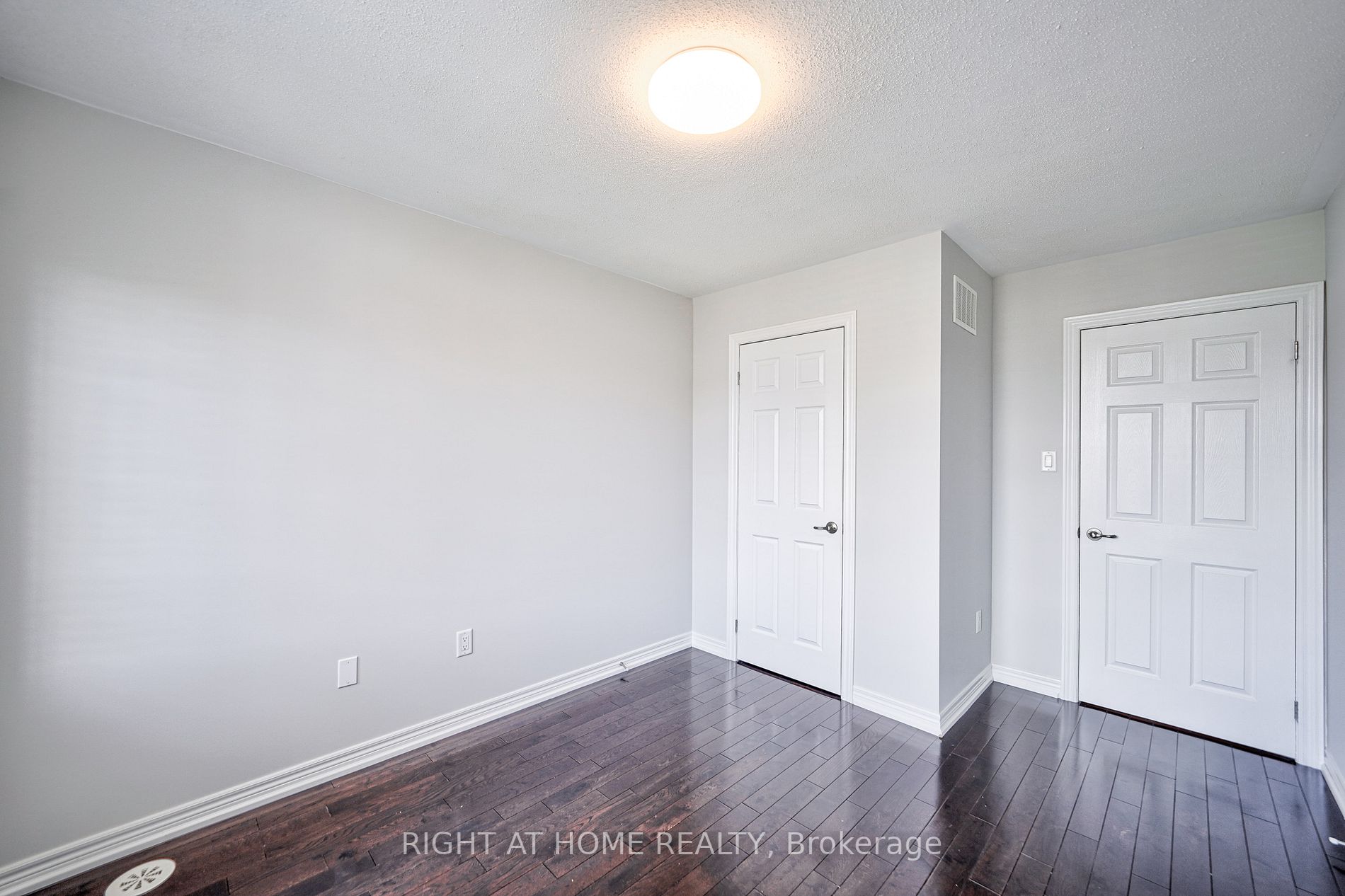 3074 Eberly Woods Drive