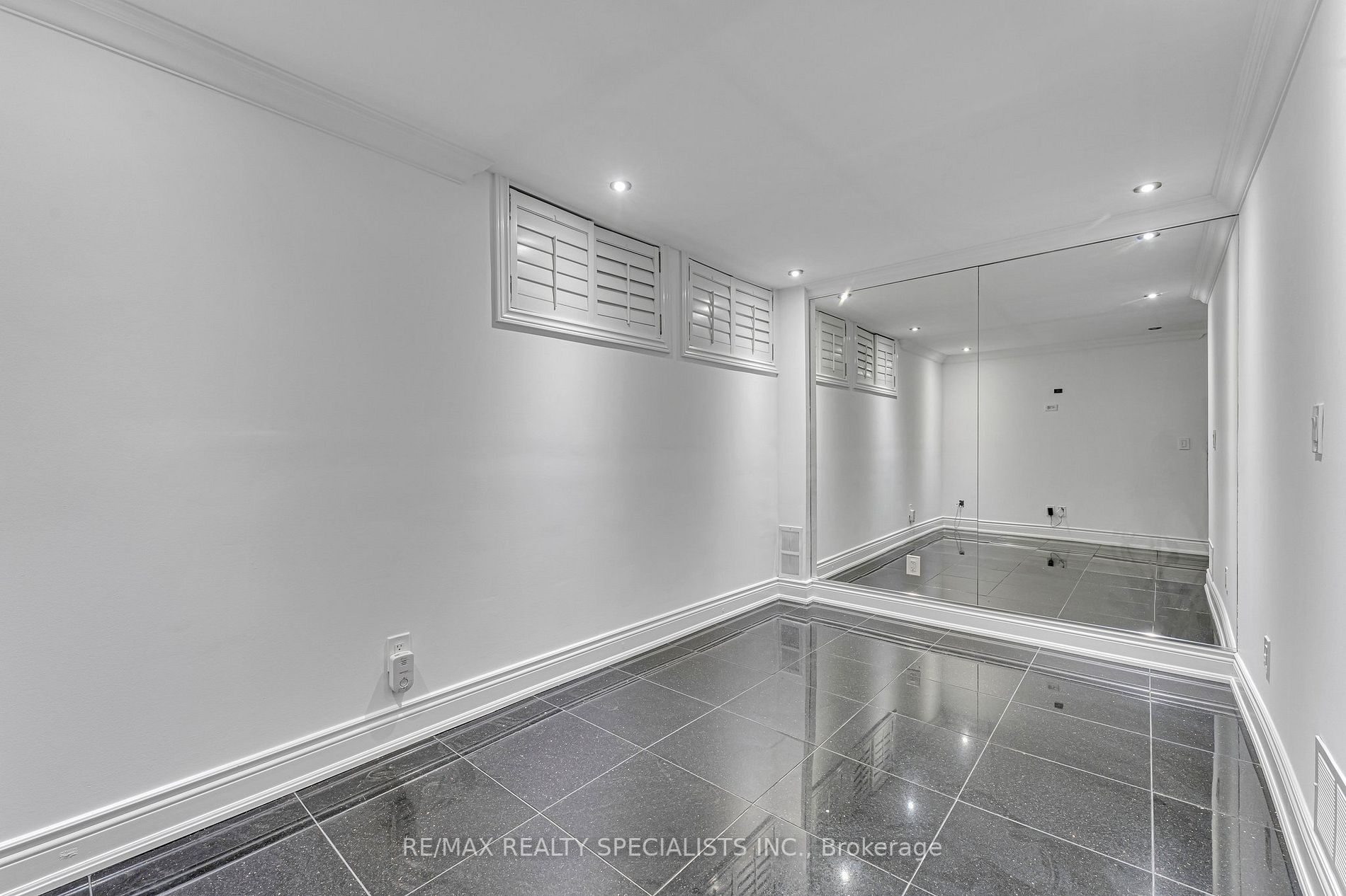 146 Resurrection Rd, #8