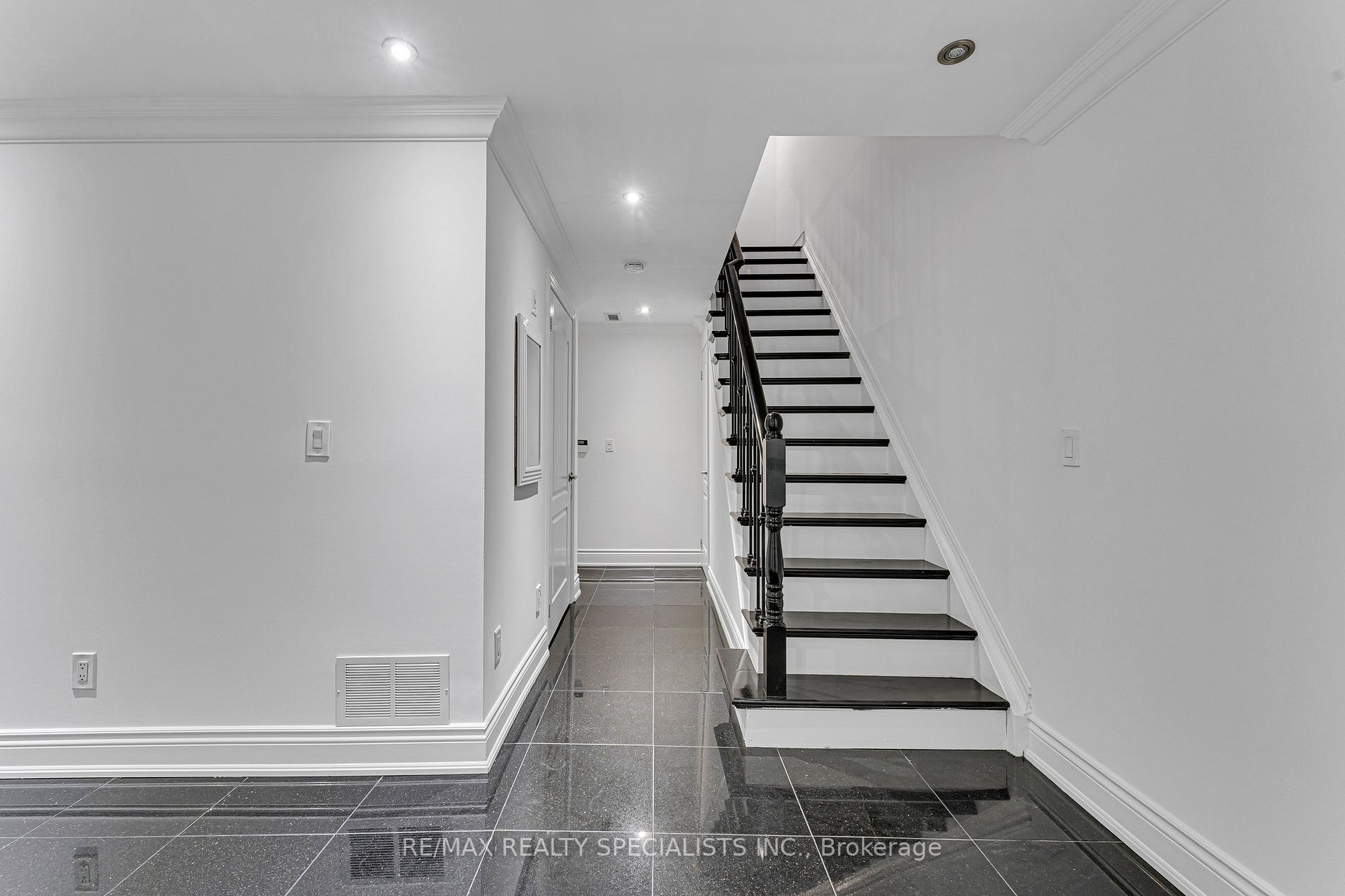146 Resurrection Rd, #8