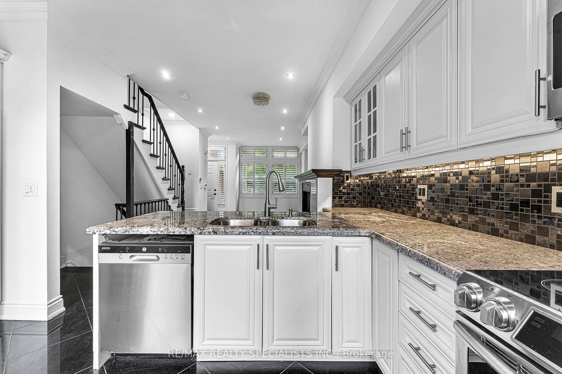 146 Resurrection Rd, #8