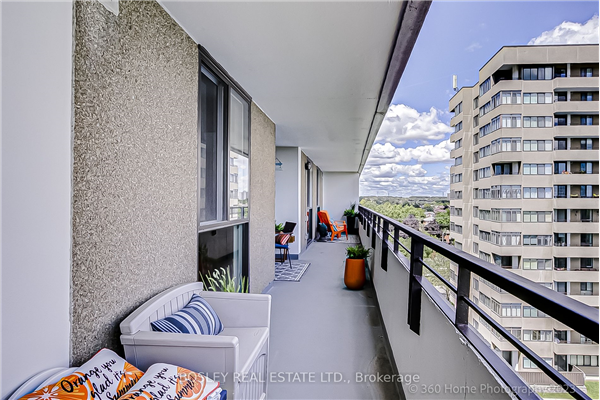 1320 Mississauga Valley Blvd, Mississauga