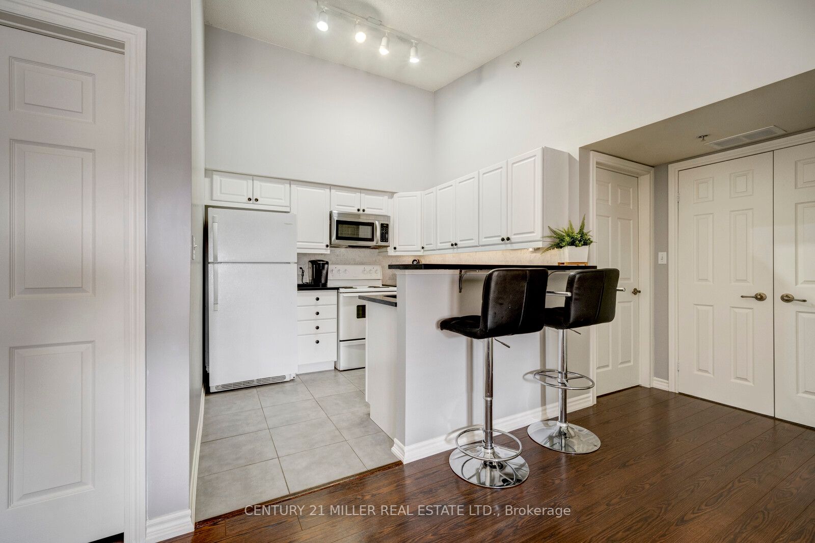 1490 Bishops Gate, #408