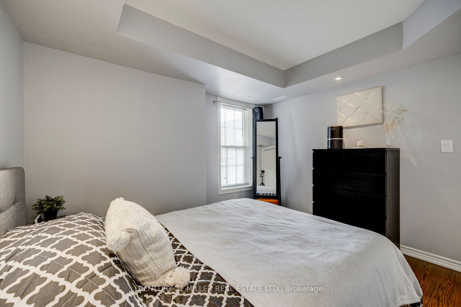 1490 Bishops Gate, #408