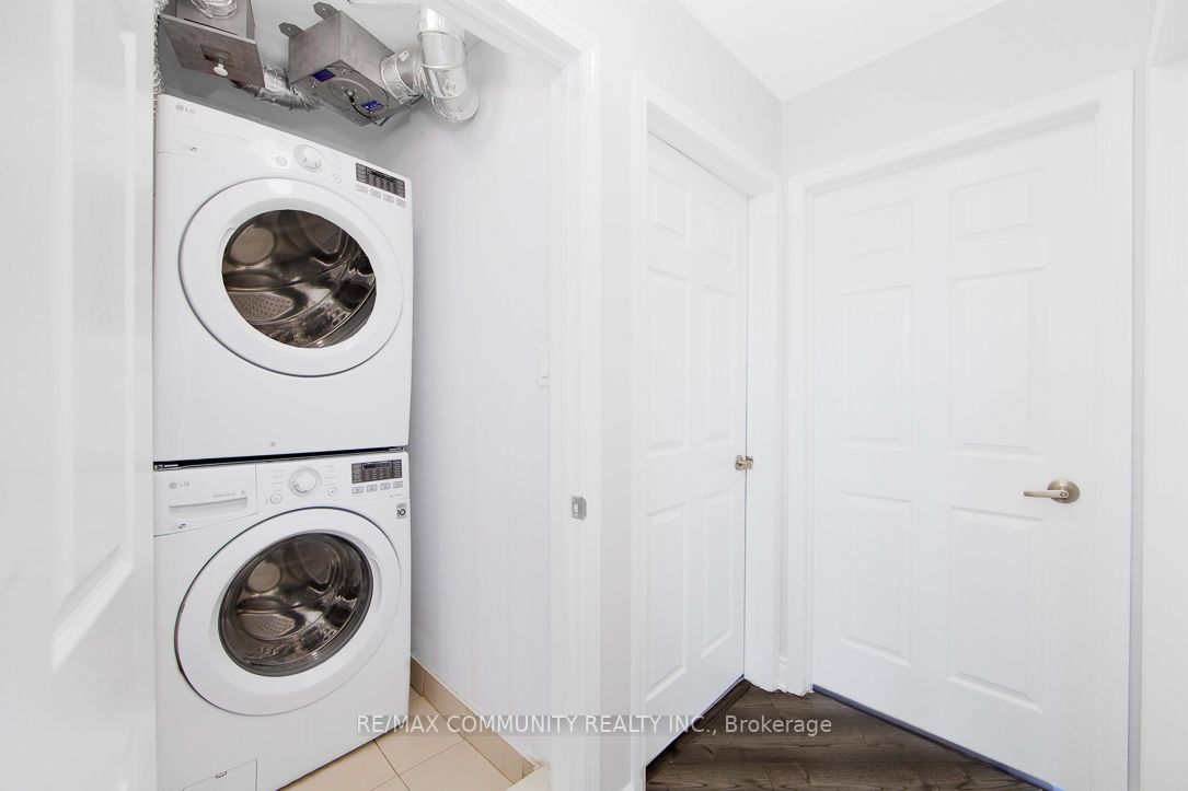 50 SKY Harbour Drive, #406