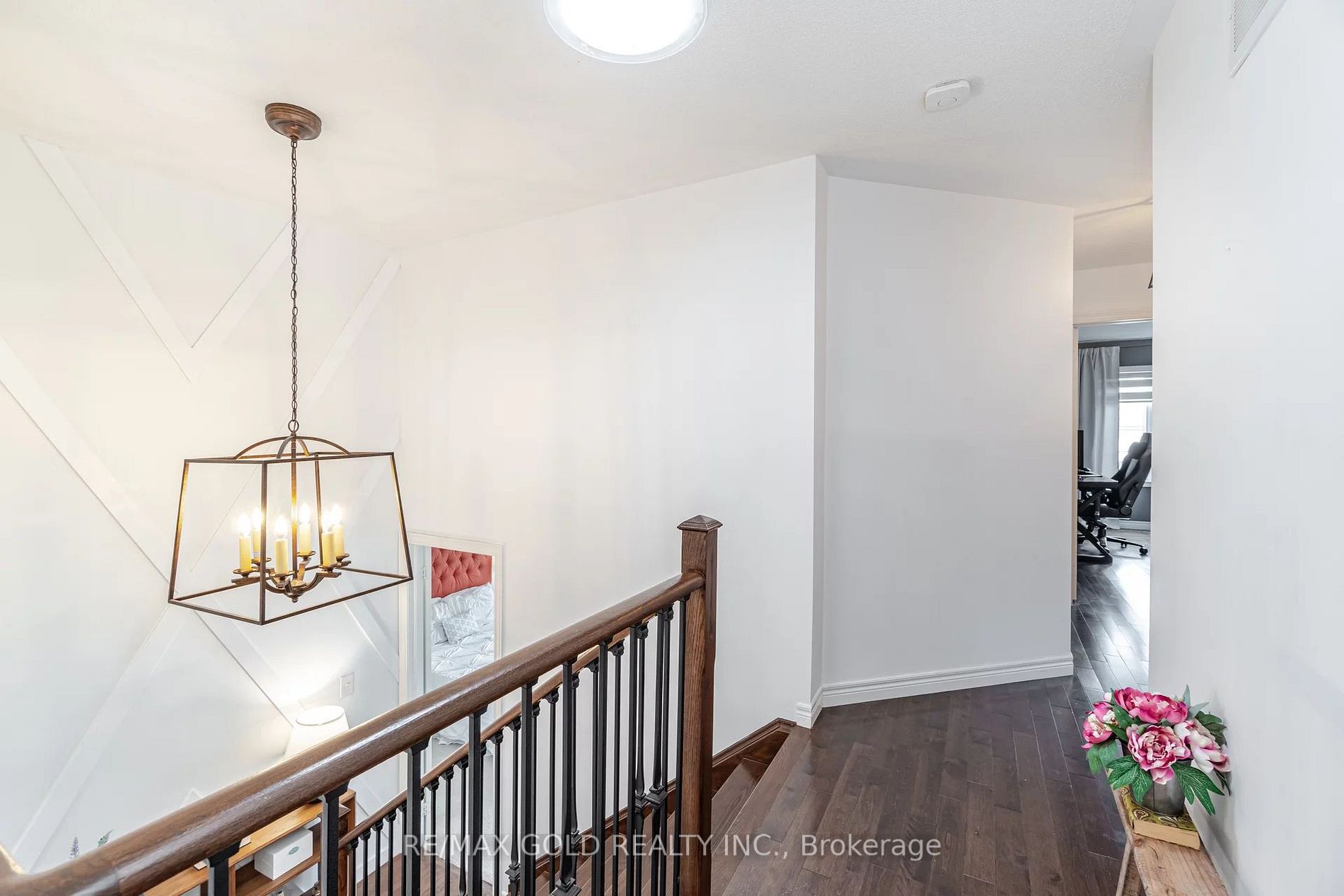 19 Lockport Crescent