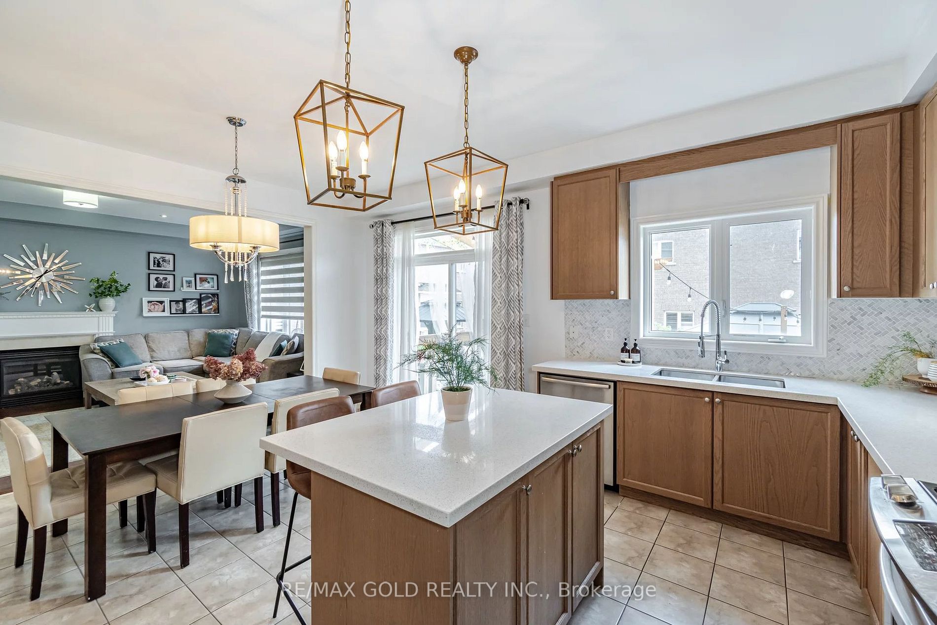 19 Lockport Crescent