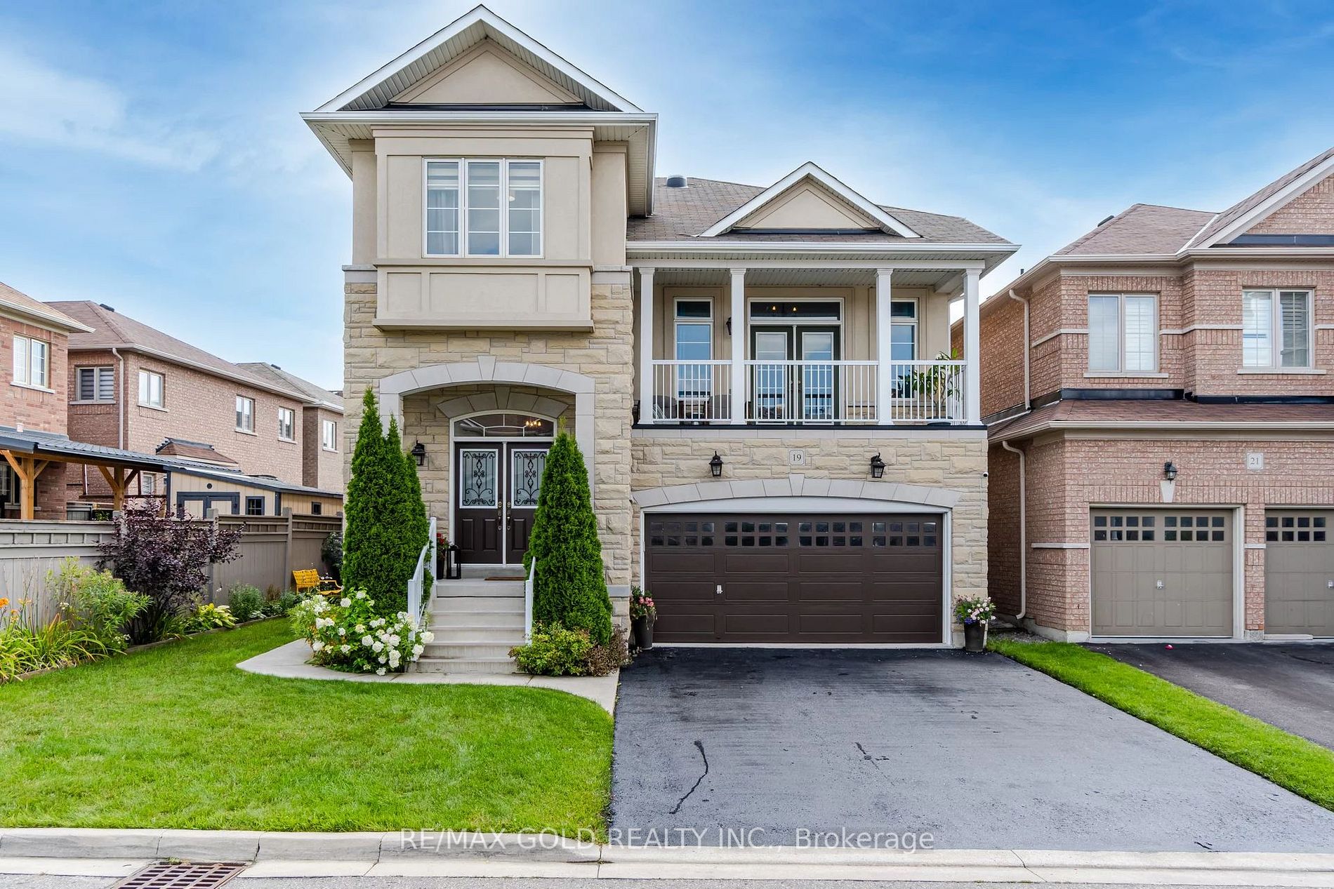 19 Lockport Crescent
