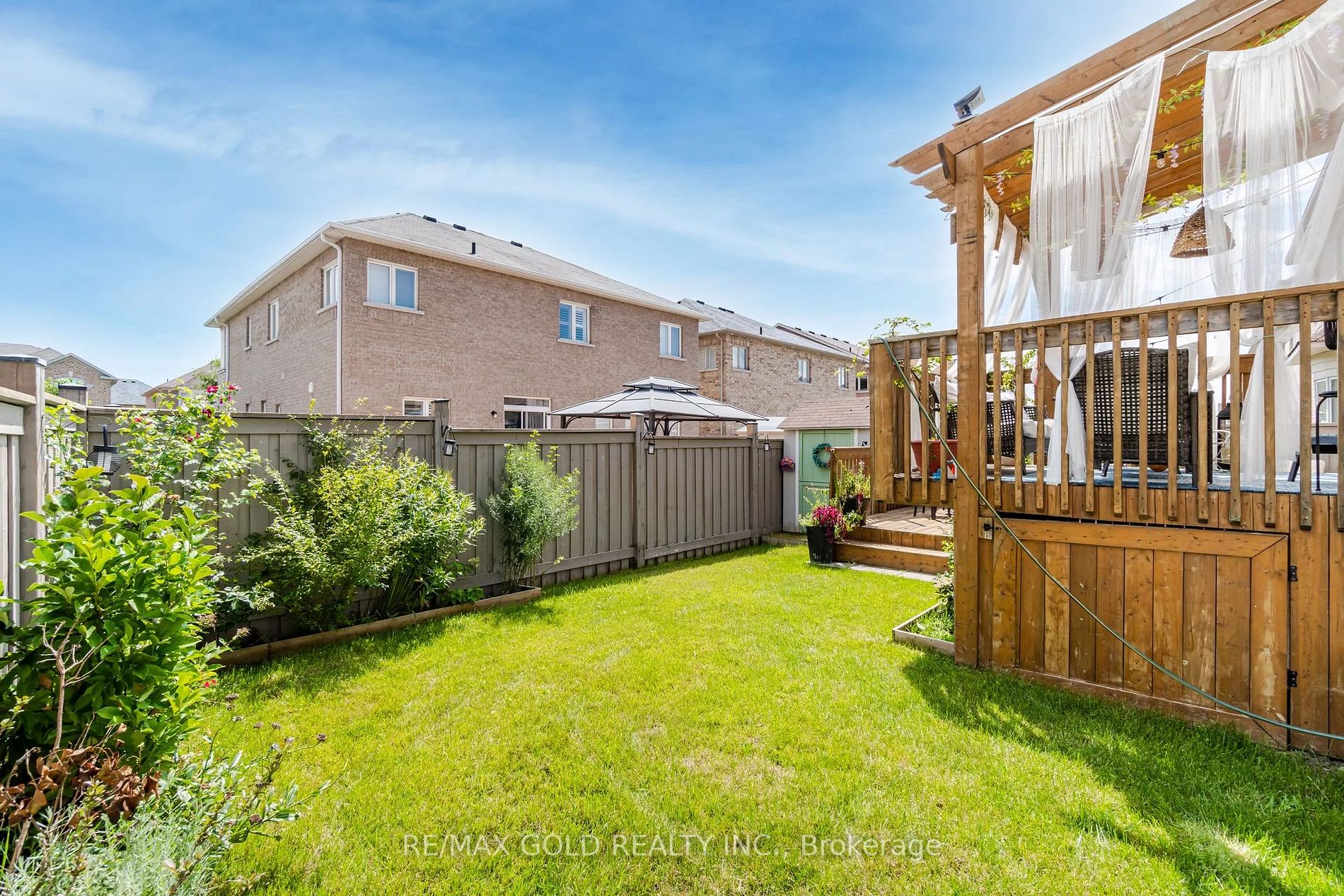 19 Lockport Crescent