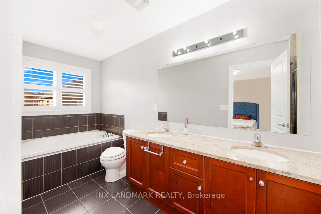 34 Wasaga Rd