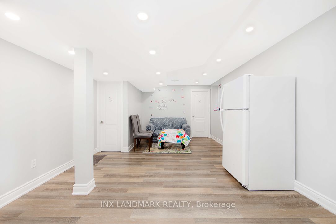 34 Wasaga Rd