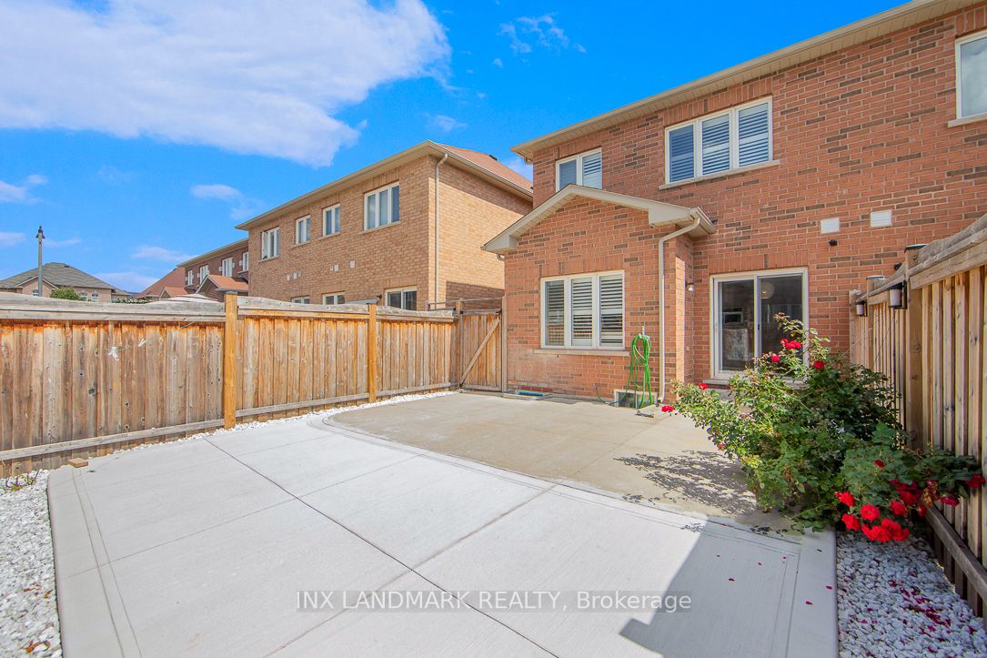34 Wasaga Rd