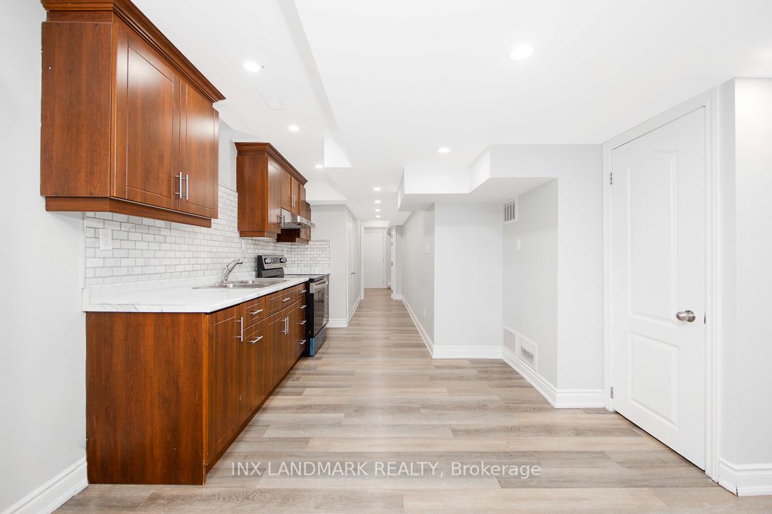 34 Wasaga Rd