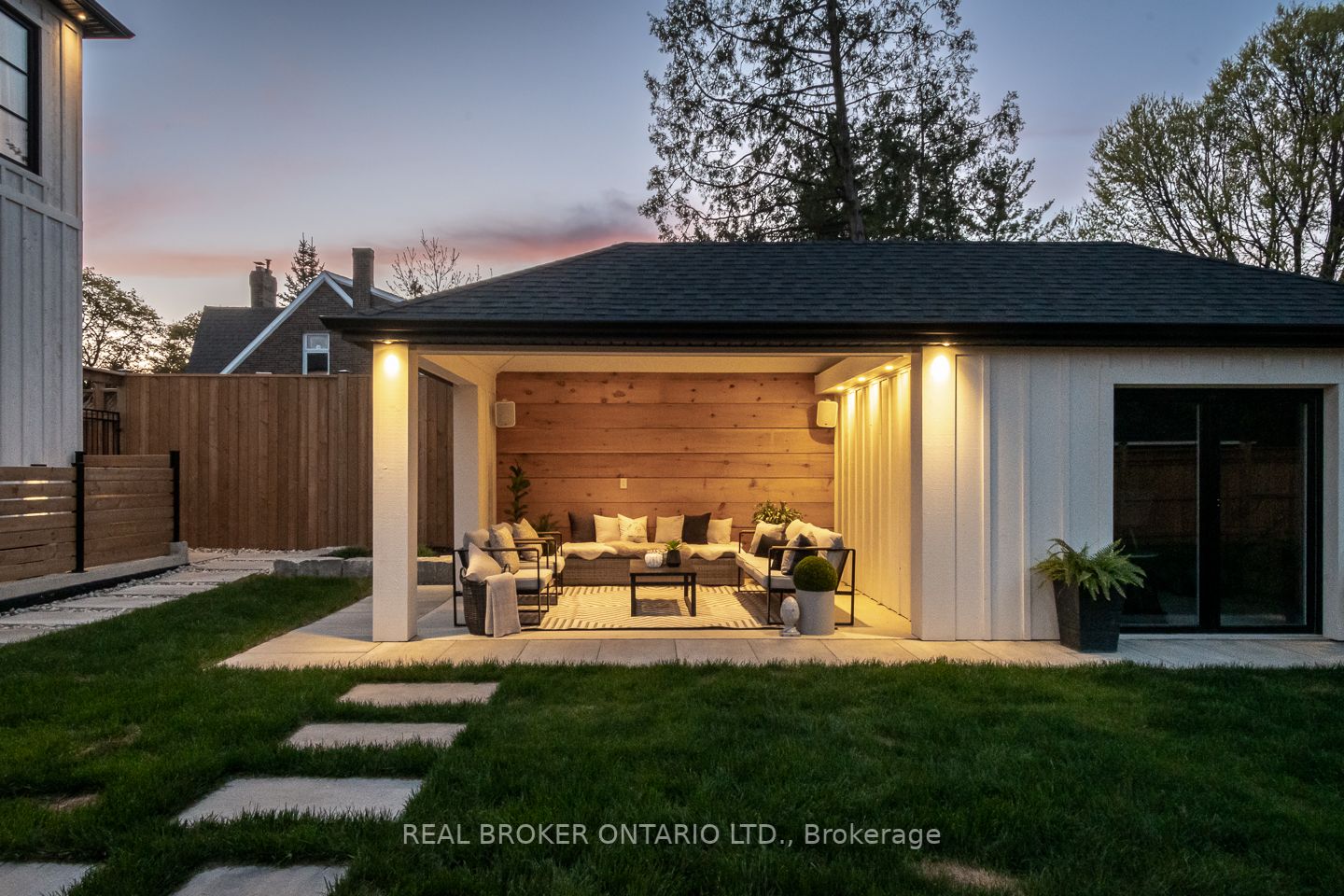 Listing W6740402 - Large Photo # 38
