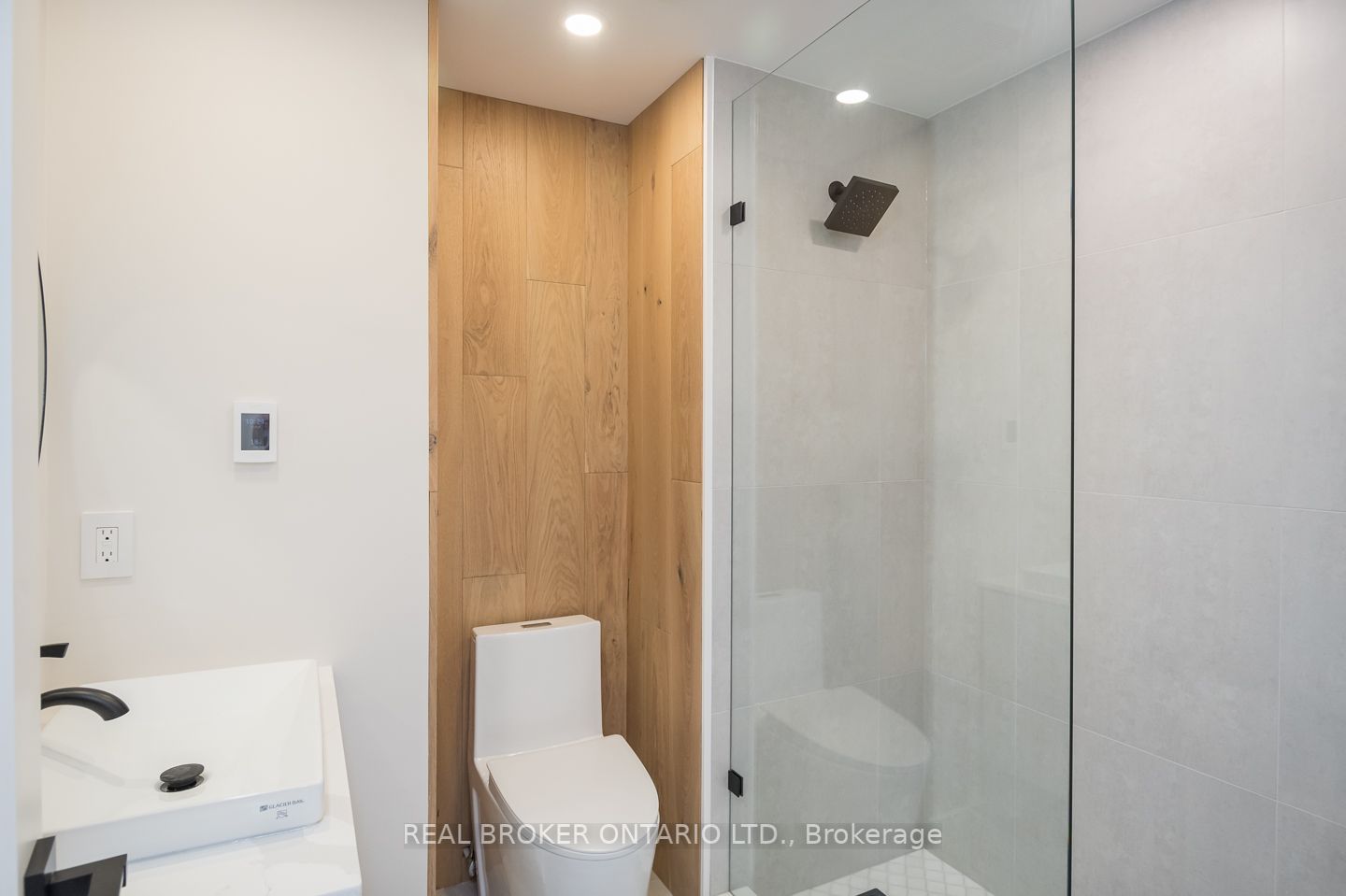Listing W6740402 - Large Photo # 40