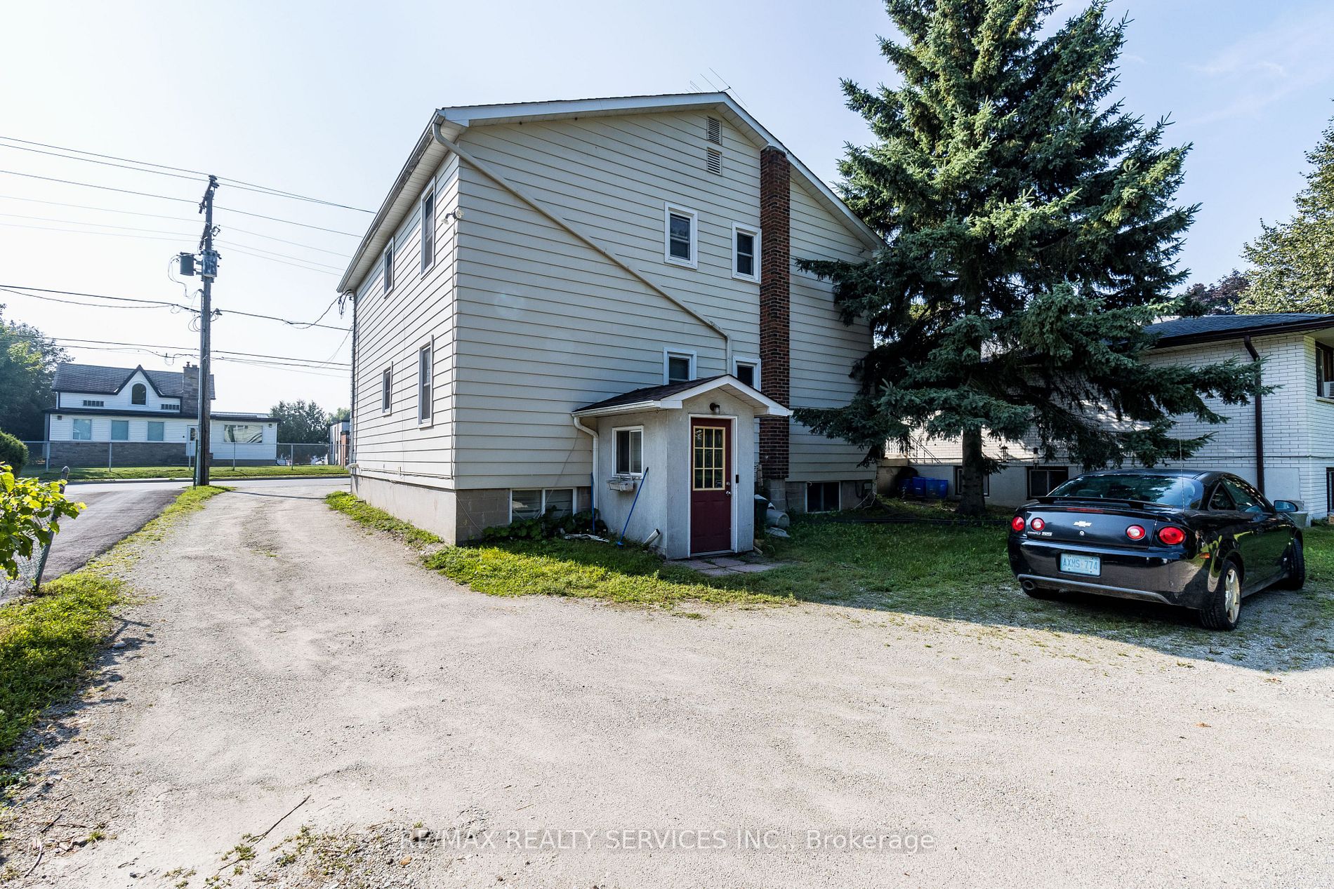 76 Maple Avenue