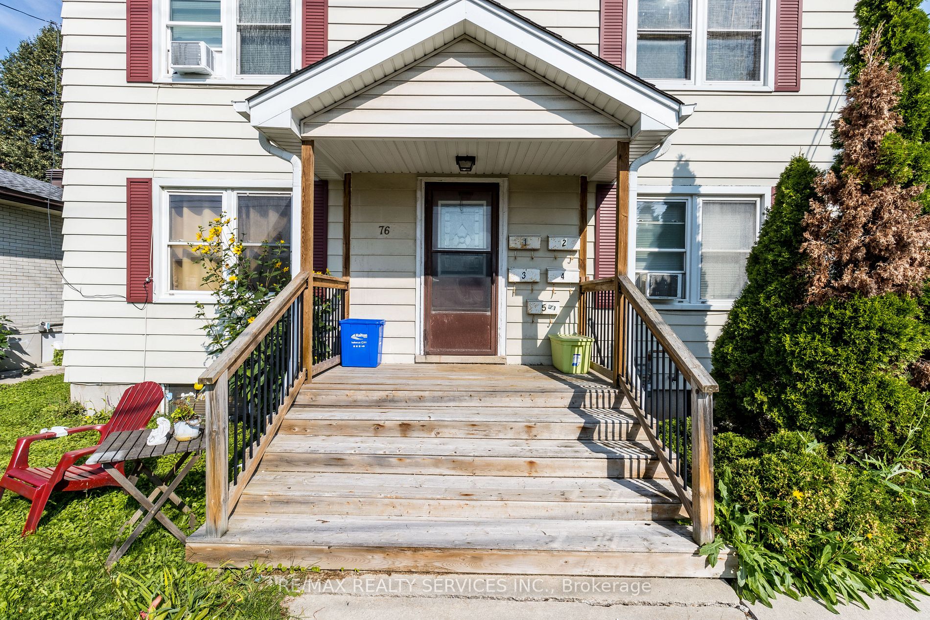76 Maple Avenue