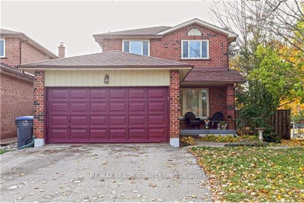 42 Peggy Crt, Brampton
