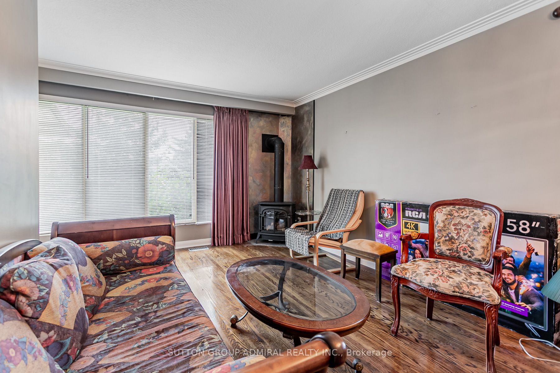 102 Cornwall Rd, #Upper