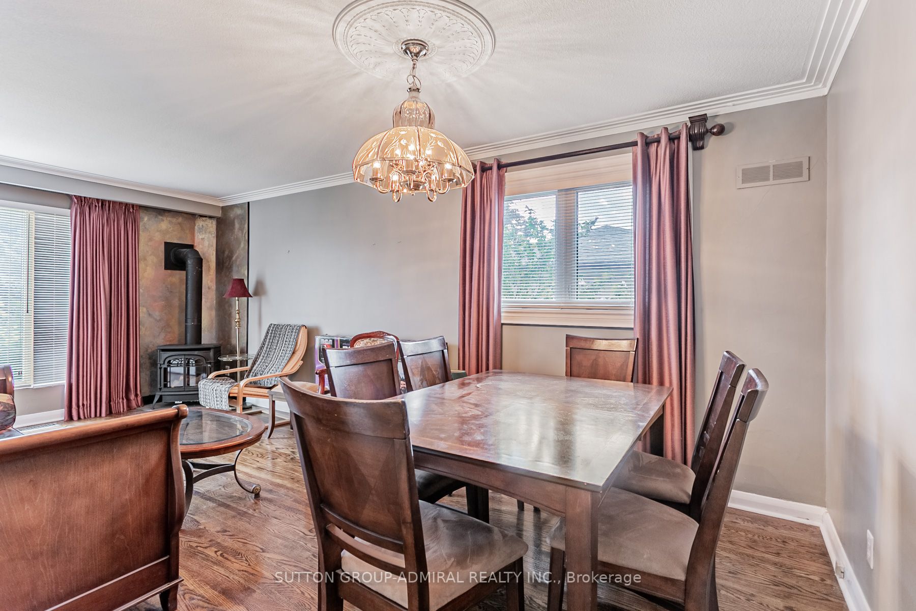 102 Cornwall Rd, #Upper