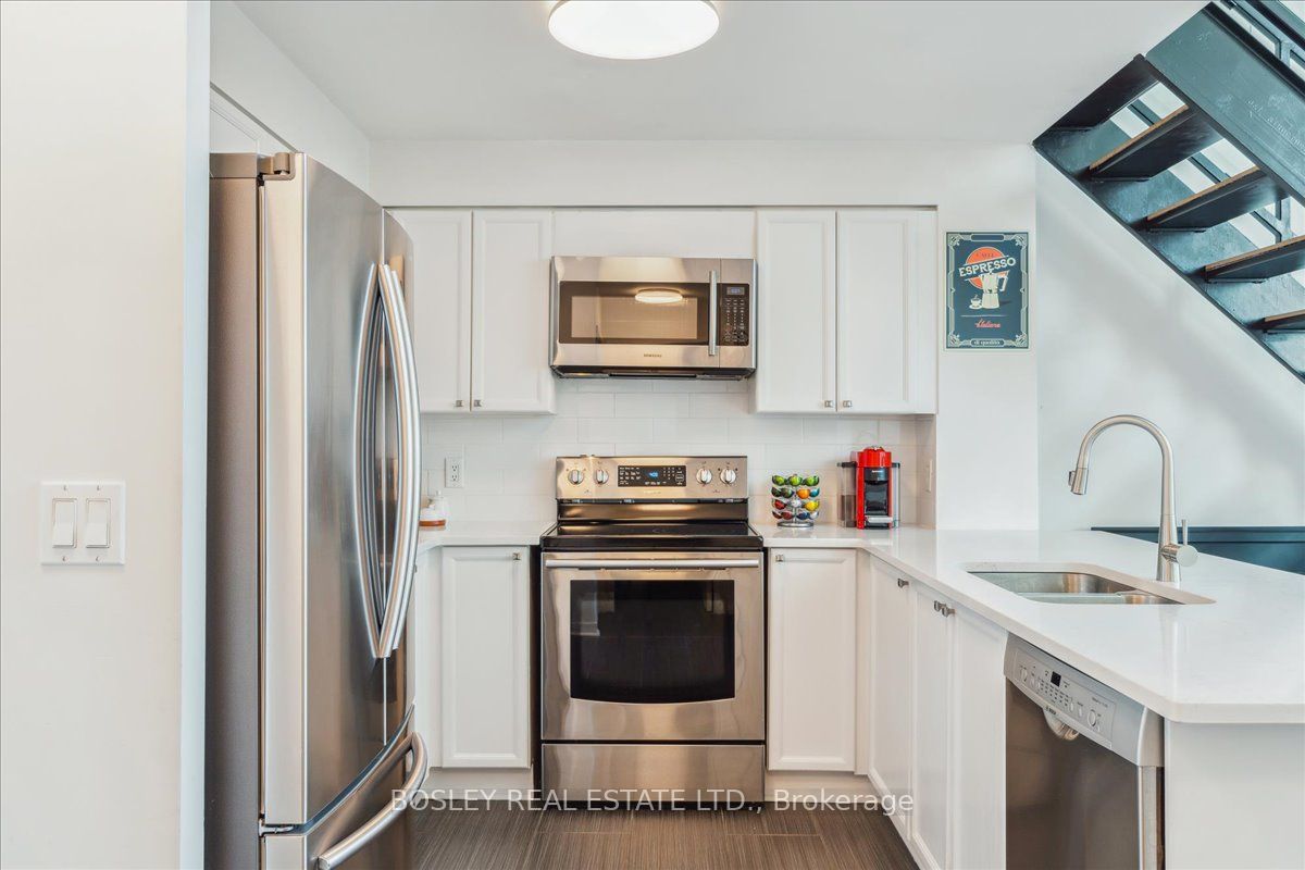 300 Manitoba Street, #215