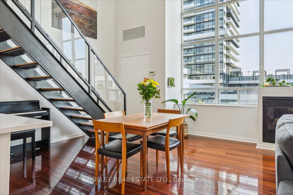 300 Manitoba Street, #215