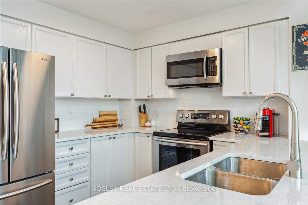 300 Manitoba Street, #215