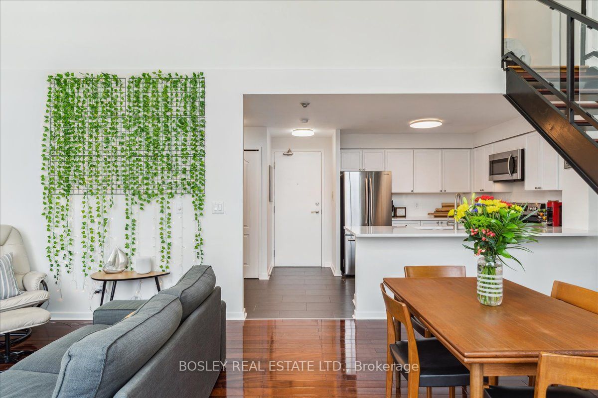 300 Manitoba Street, #215